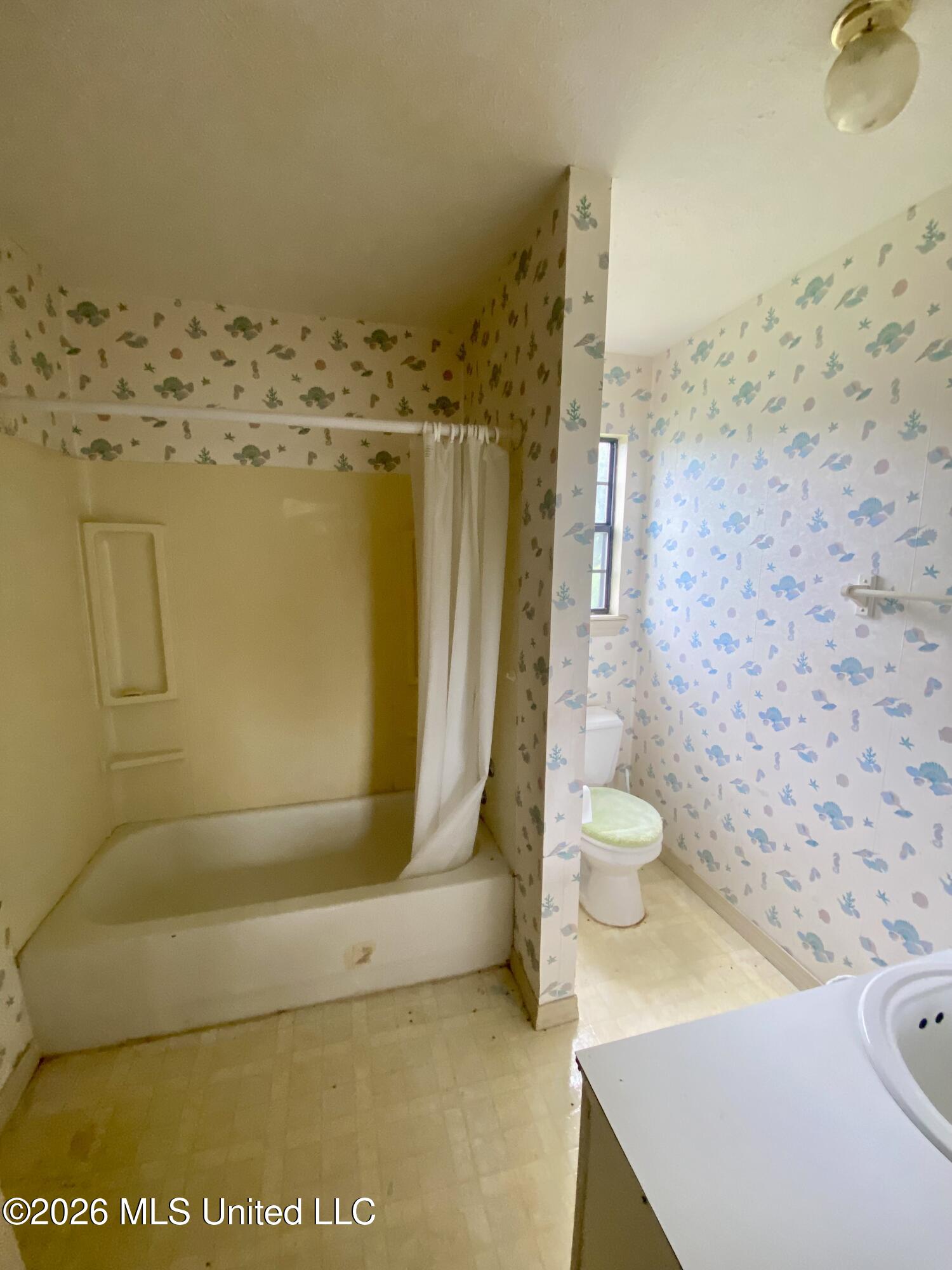 1021 Metcalfe Lane Property Photo 28