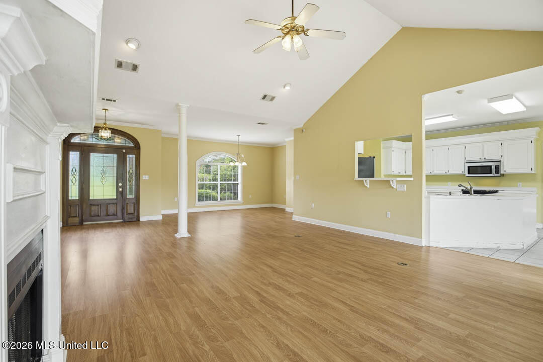 90 W Shore Drive Property Photo 7