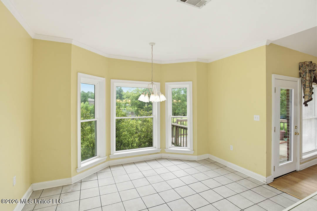 90 W Shore Drive Property Photo 15
