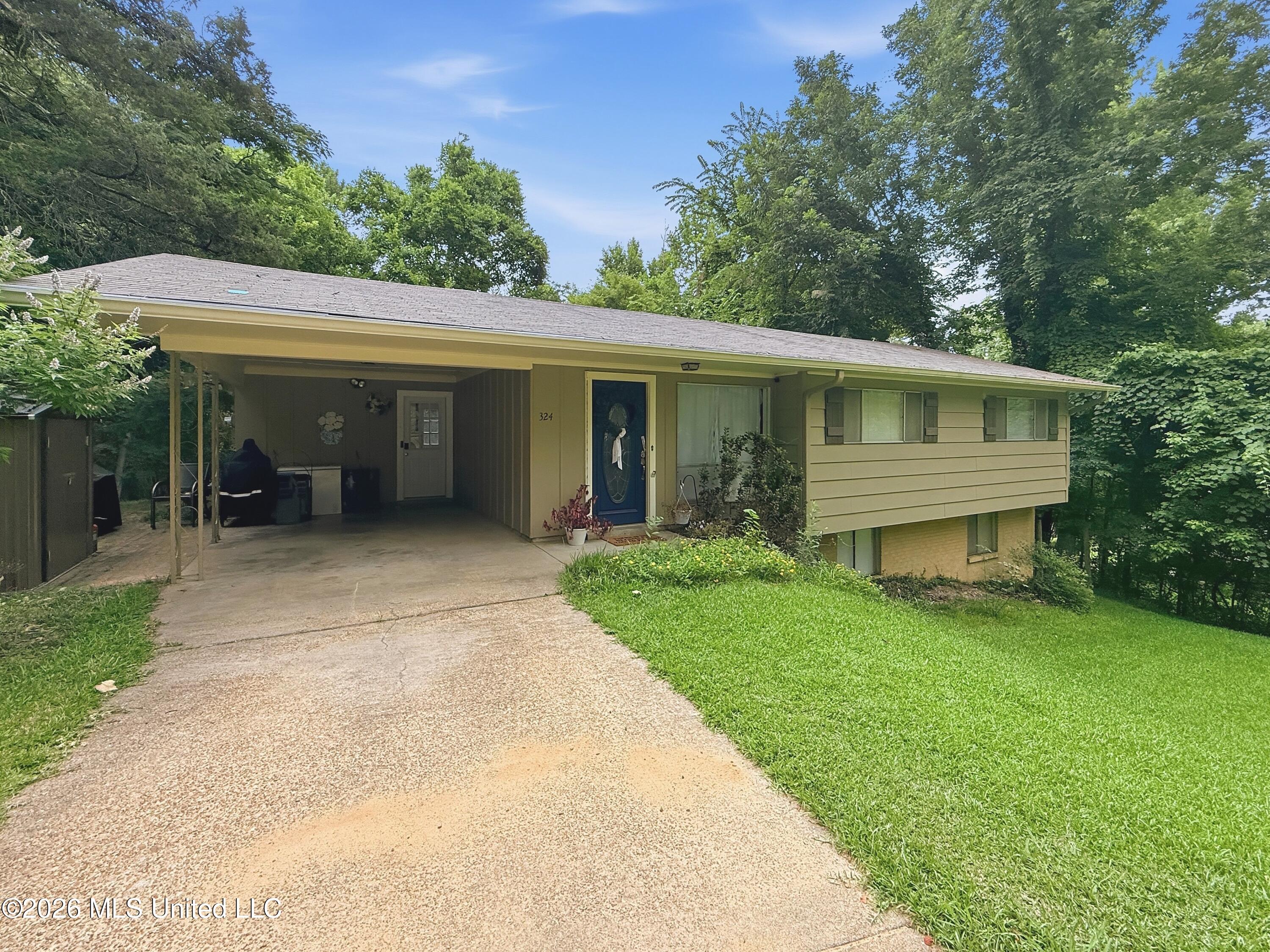 324 Starlite Drive Property Photo 1