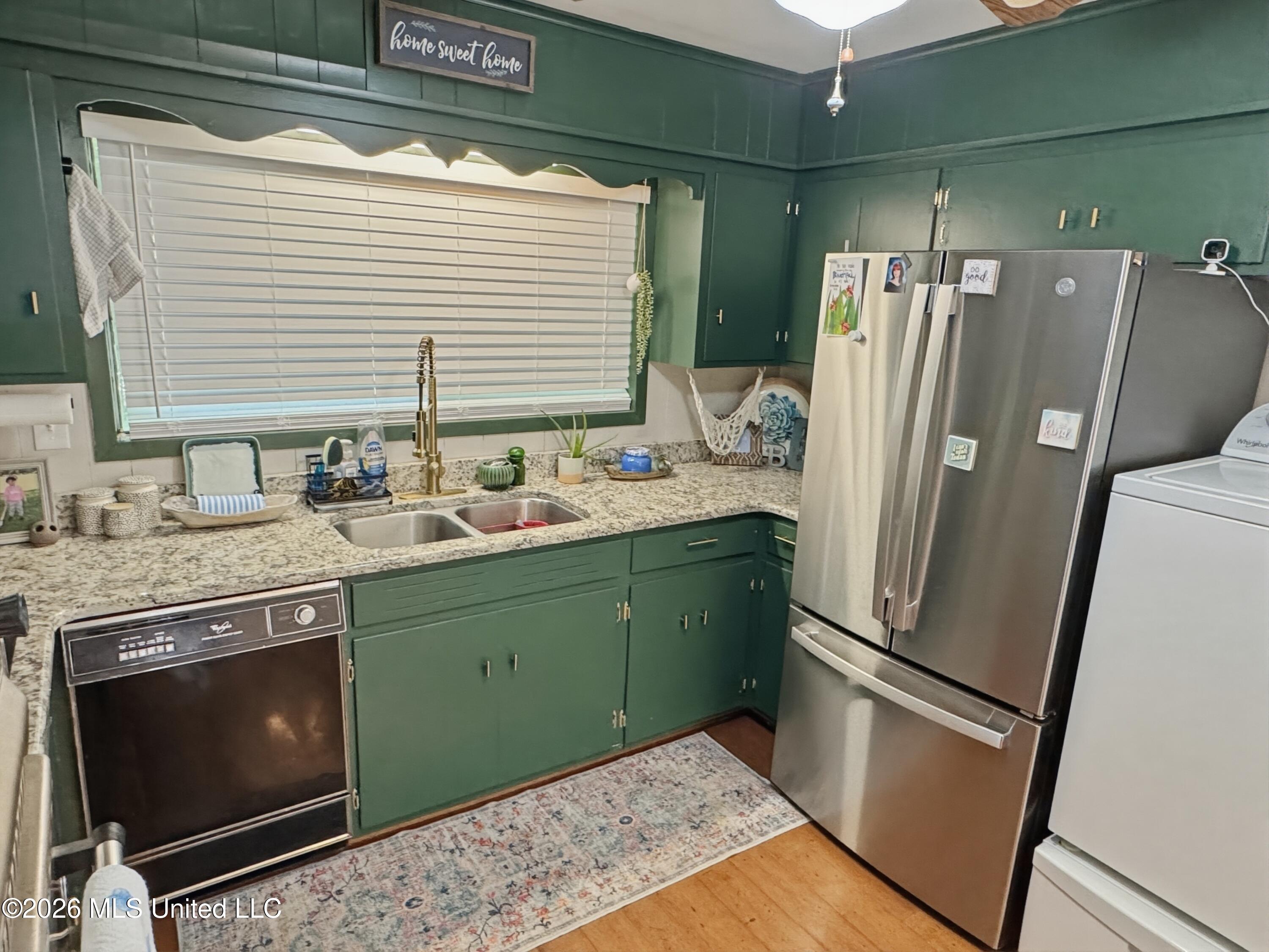 324 Starlite Drive Property Photo 4