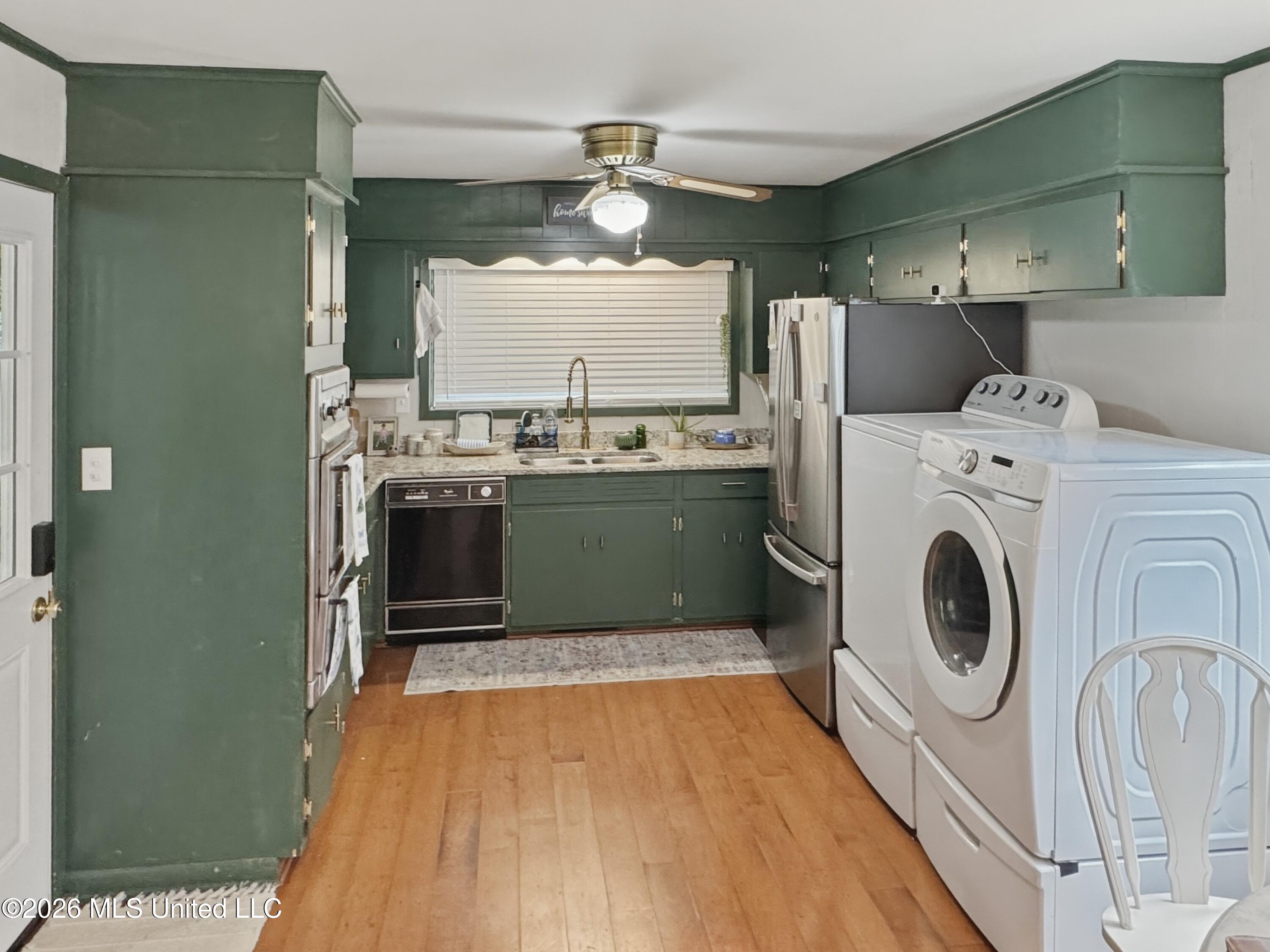 324 Starlite Drive Property Photo 8