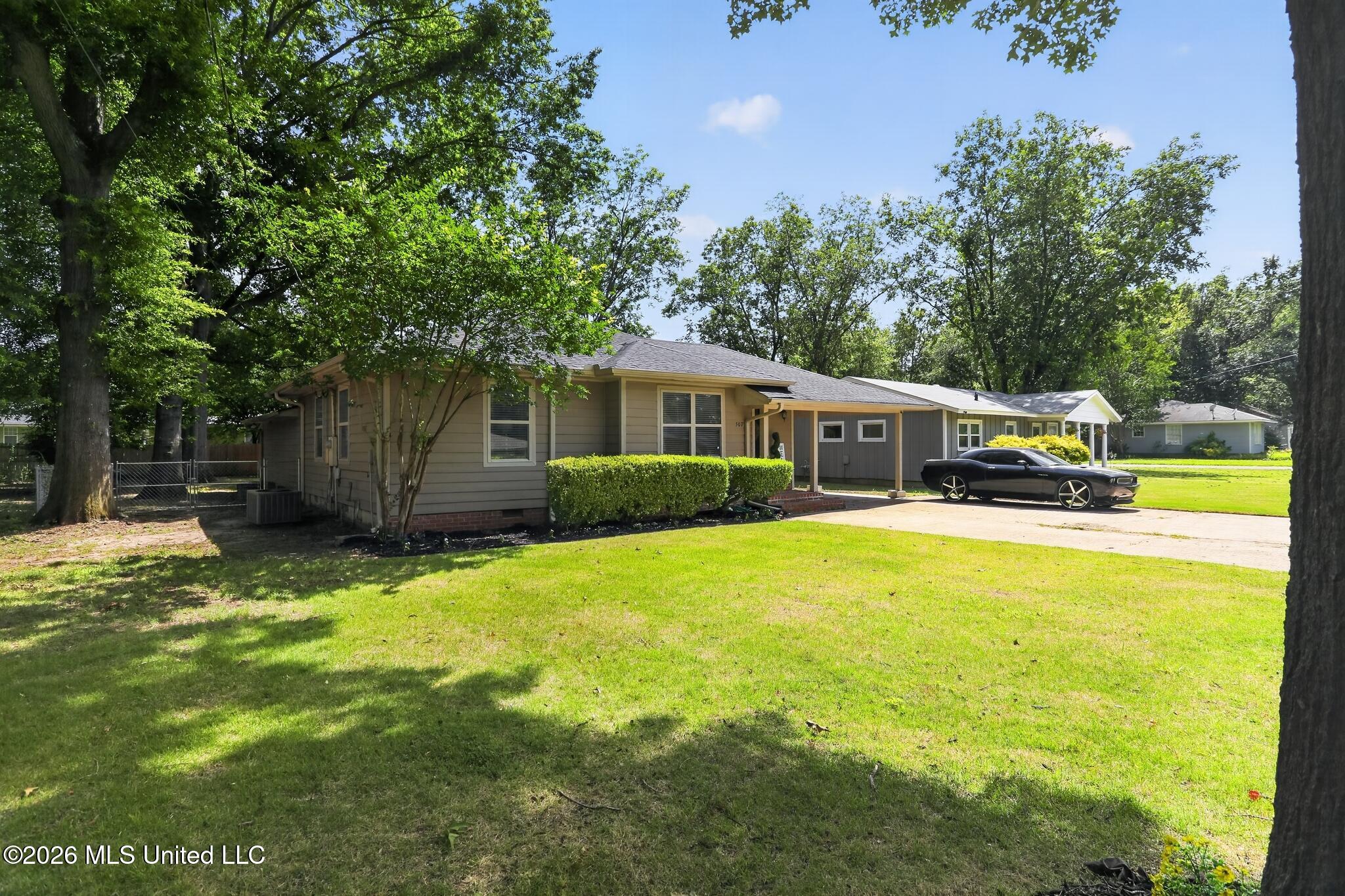 507 Avery Street Property Photo 2
