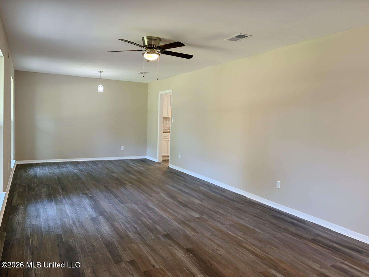 910 Newitt Vick Drive Property Photo 9