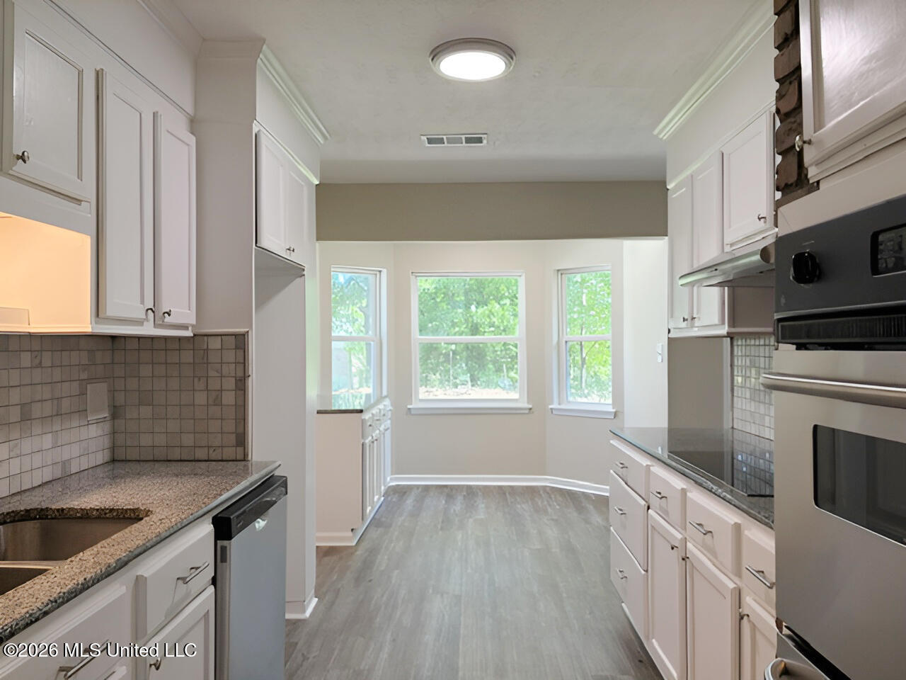 910 Newitt Vick Drive Property Photo 14