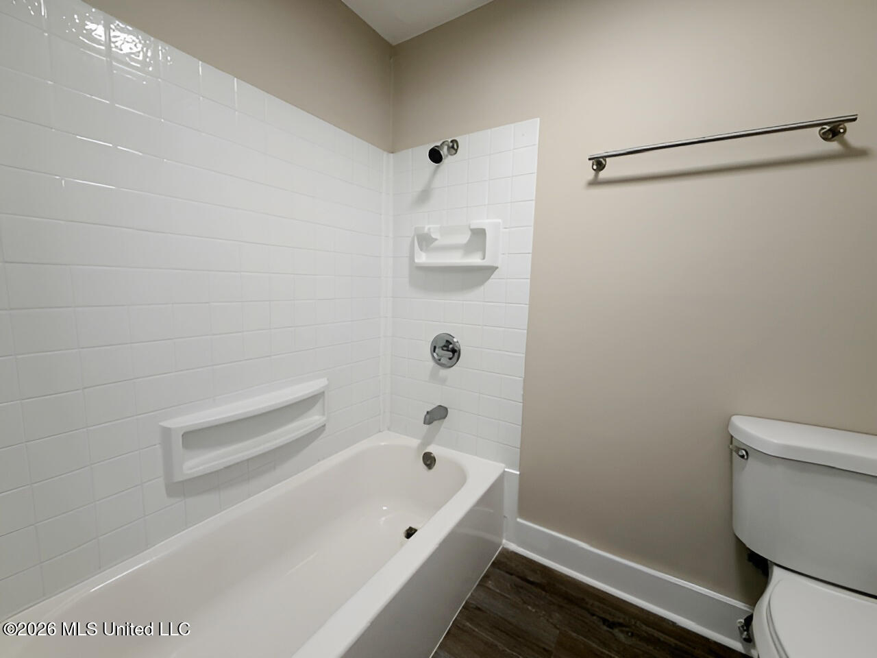 910 Newitt Vick Drive Property Photo 26