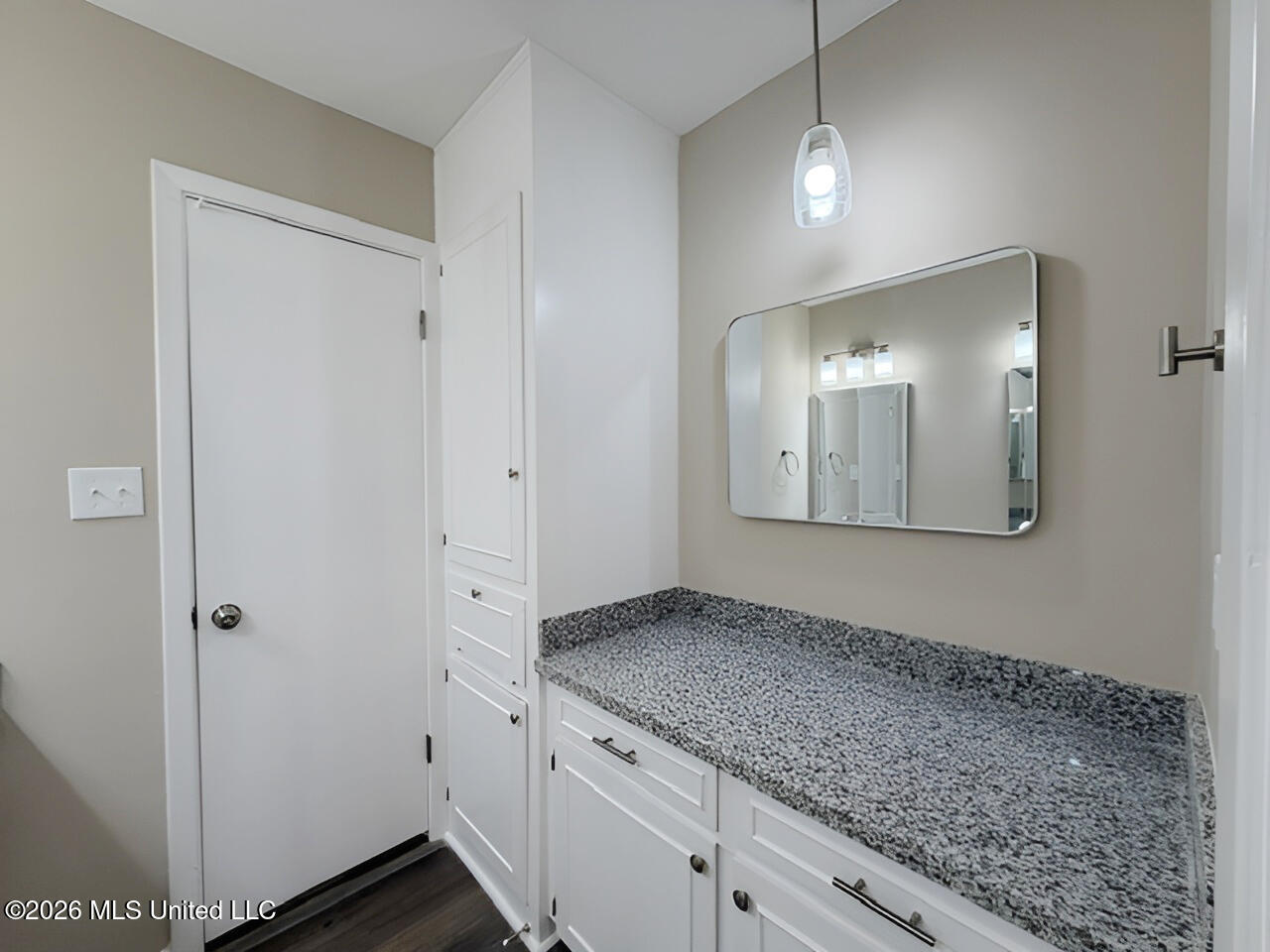 910 Newitt Vick Drive Property Photo 27