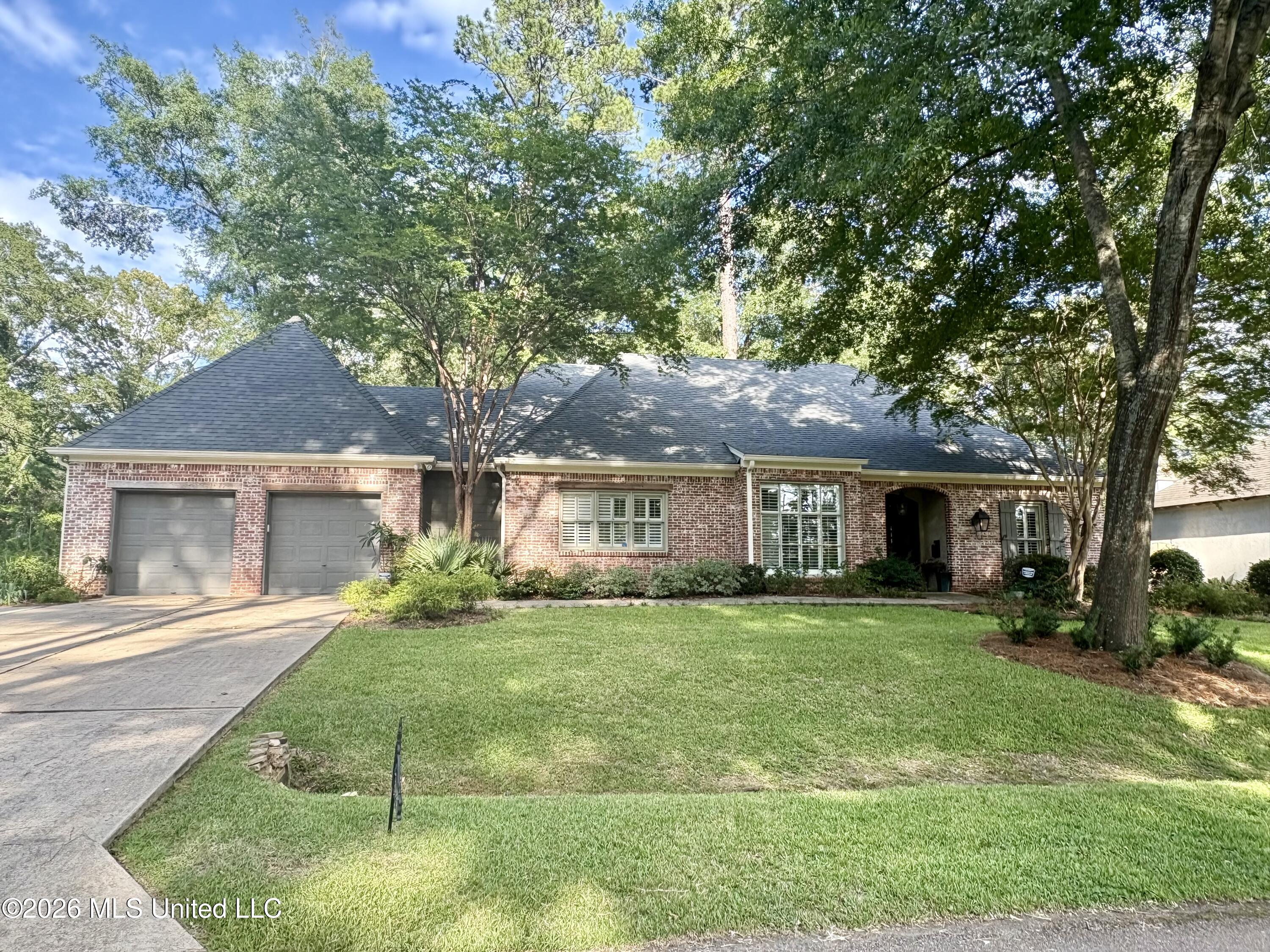 3920 Roxbury Road Property Photo 3