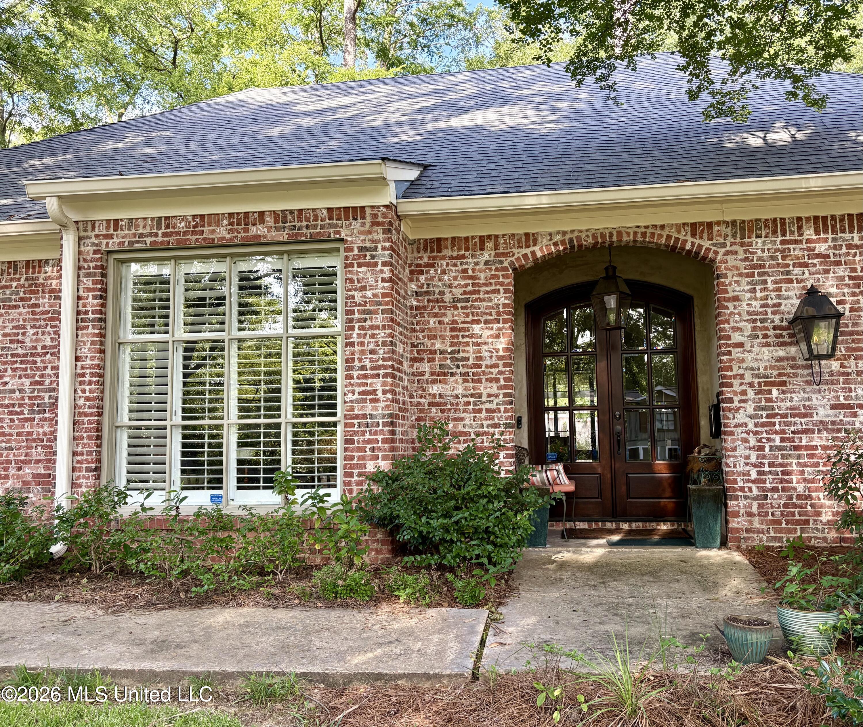 3920 Roxbury Road Property Photo 5