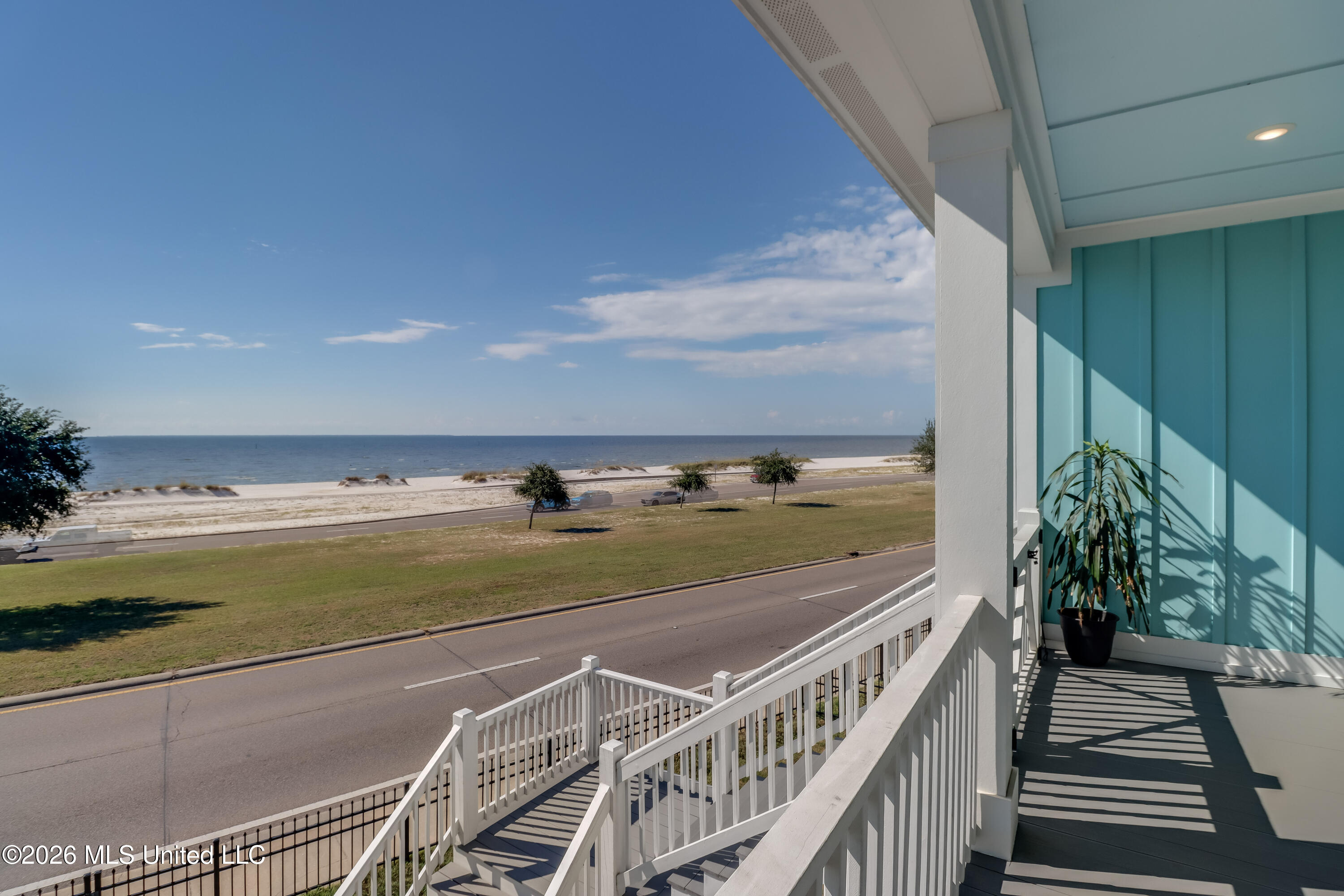 4731 W Beach Boulevard Property Photo 4