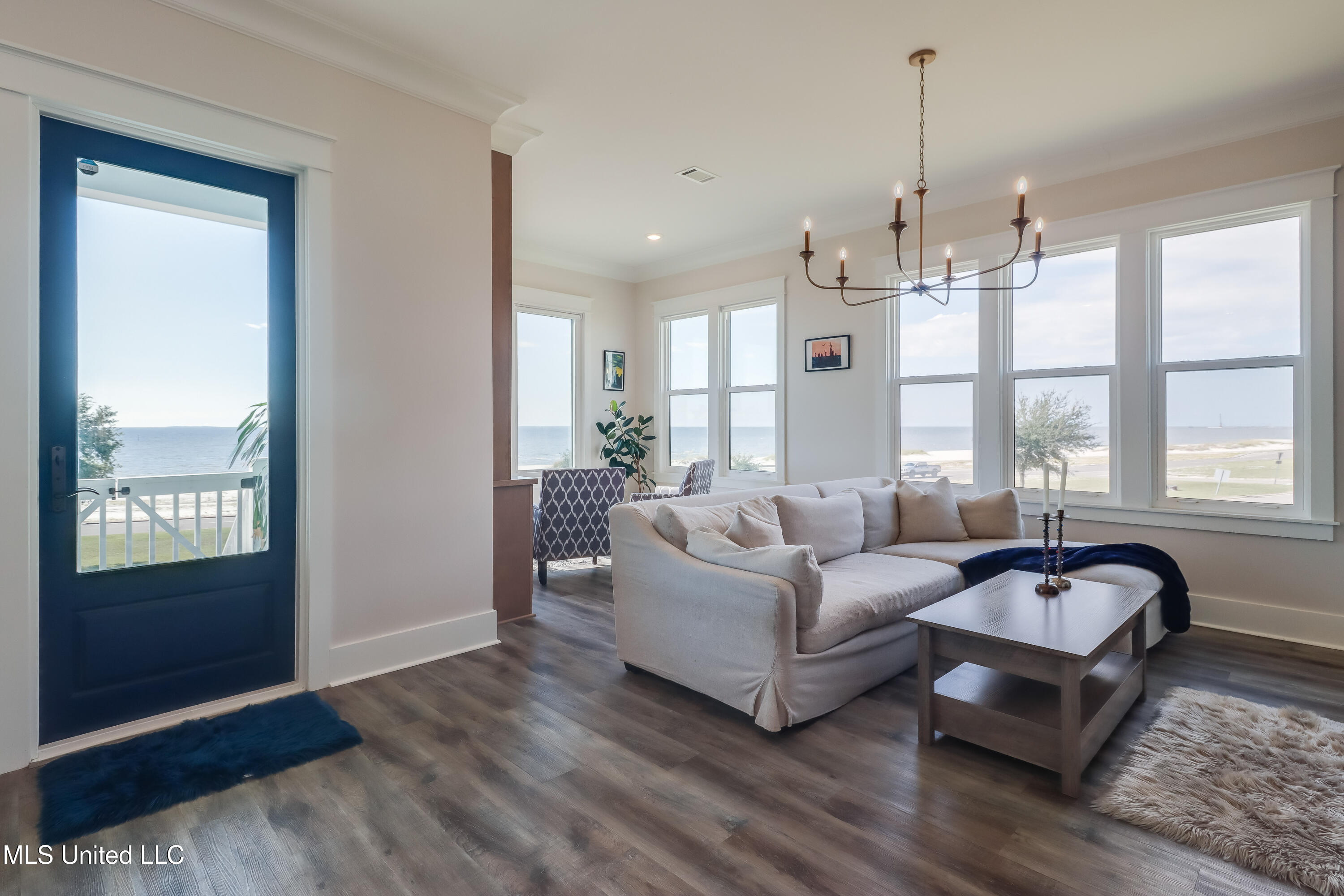 4731 W Beach Boulevard Property Photo 10