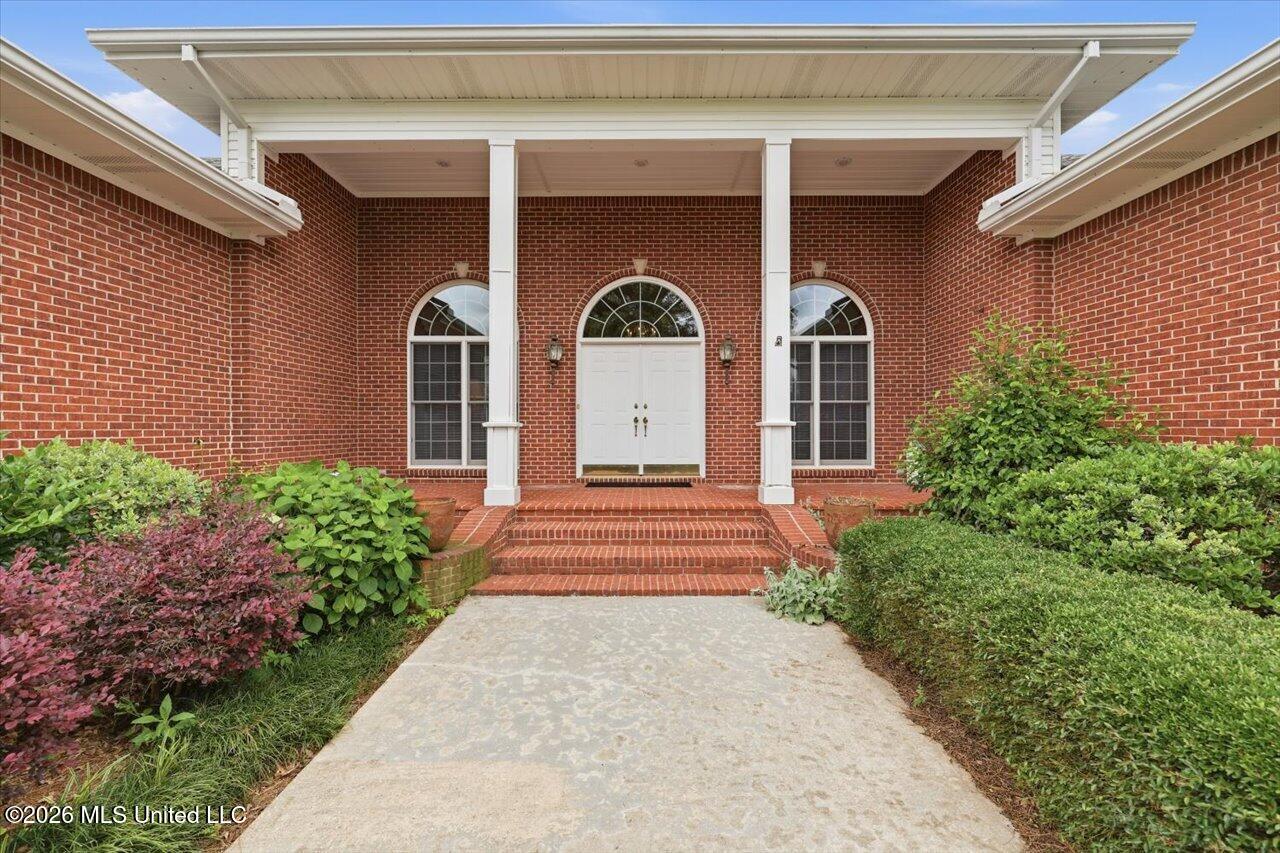 1001 Eagle Landing Property Photo 10