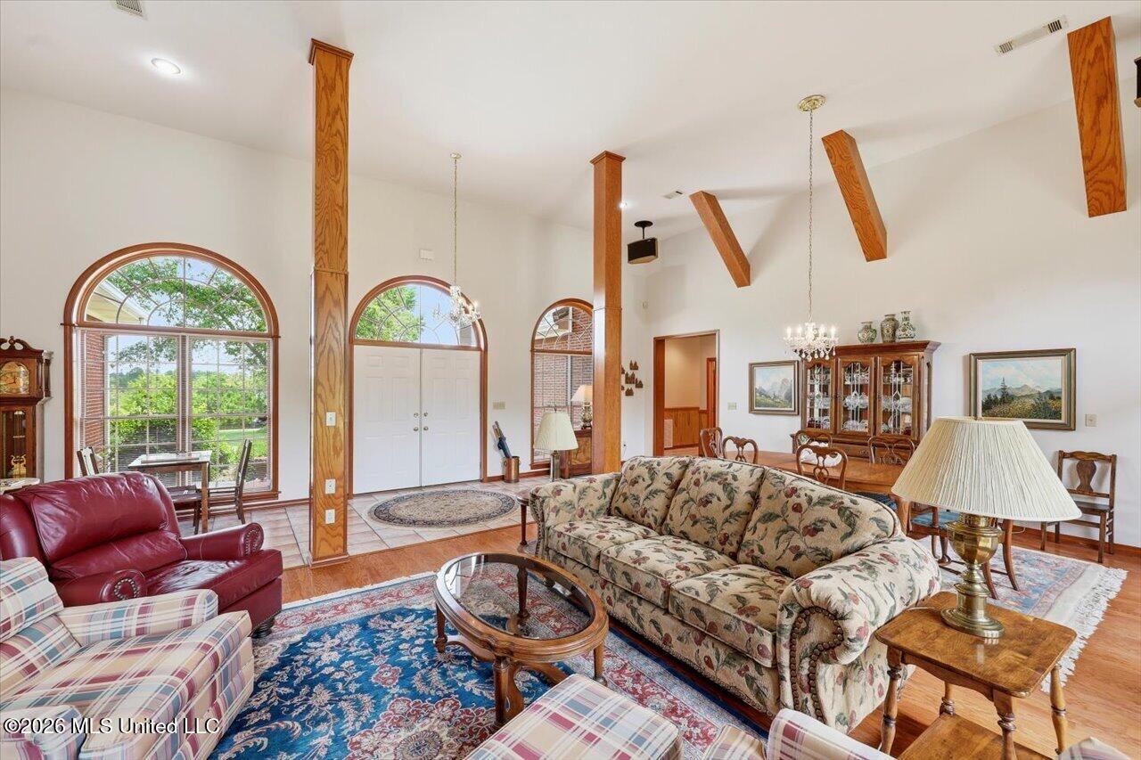 1001 Eagle Landing Property Photo 16