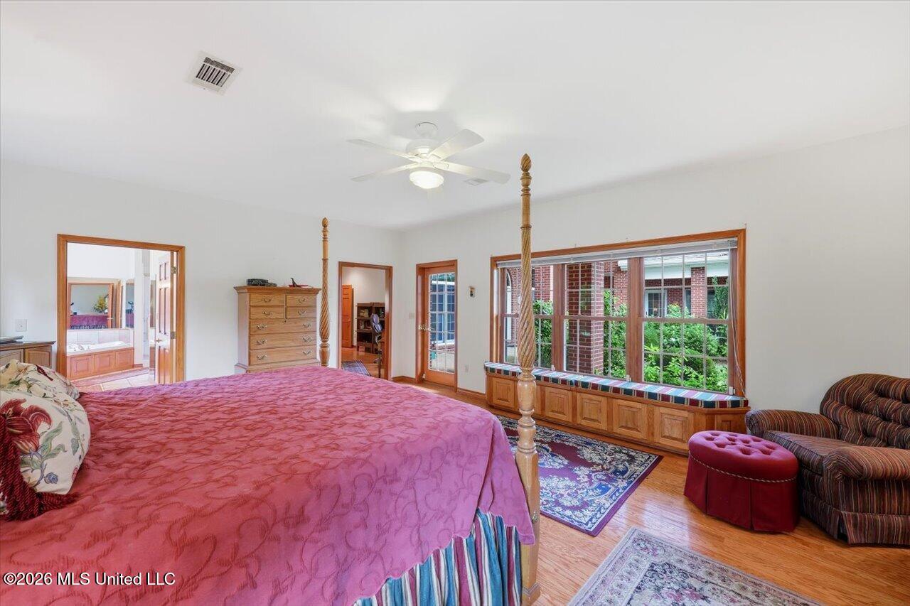1001 Eagle Landing Property Photo 49