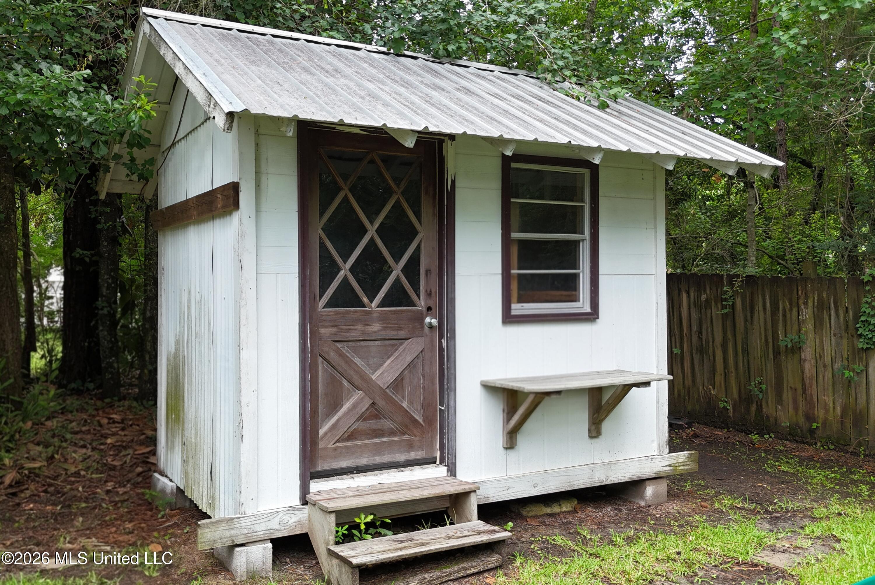 3001 55th Avenue Property Photo 5