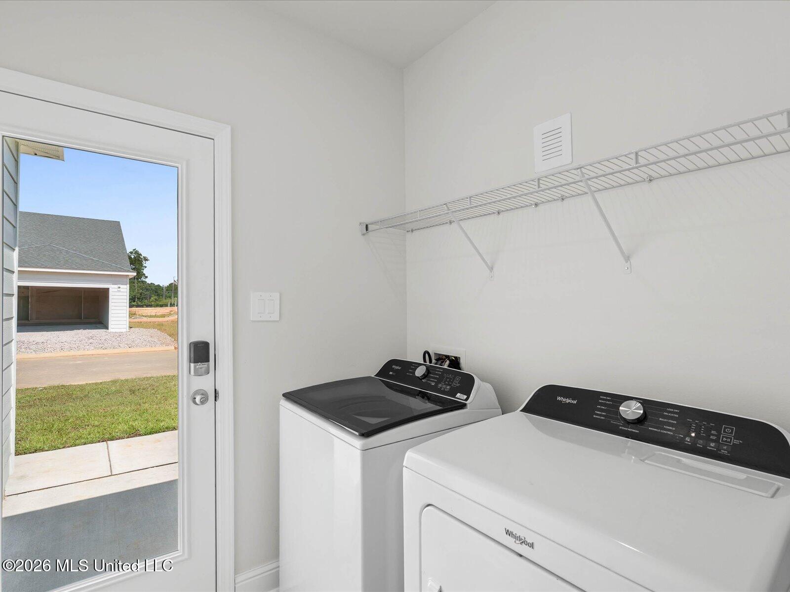 425 Pimento Circle Property Photo 24