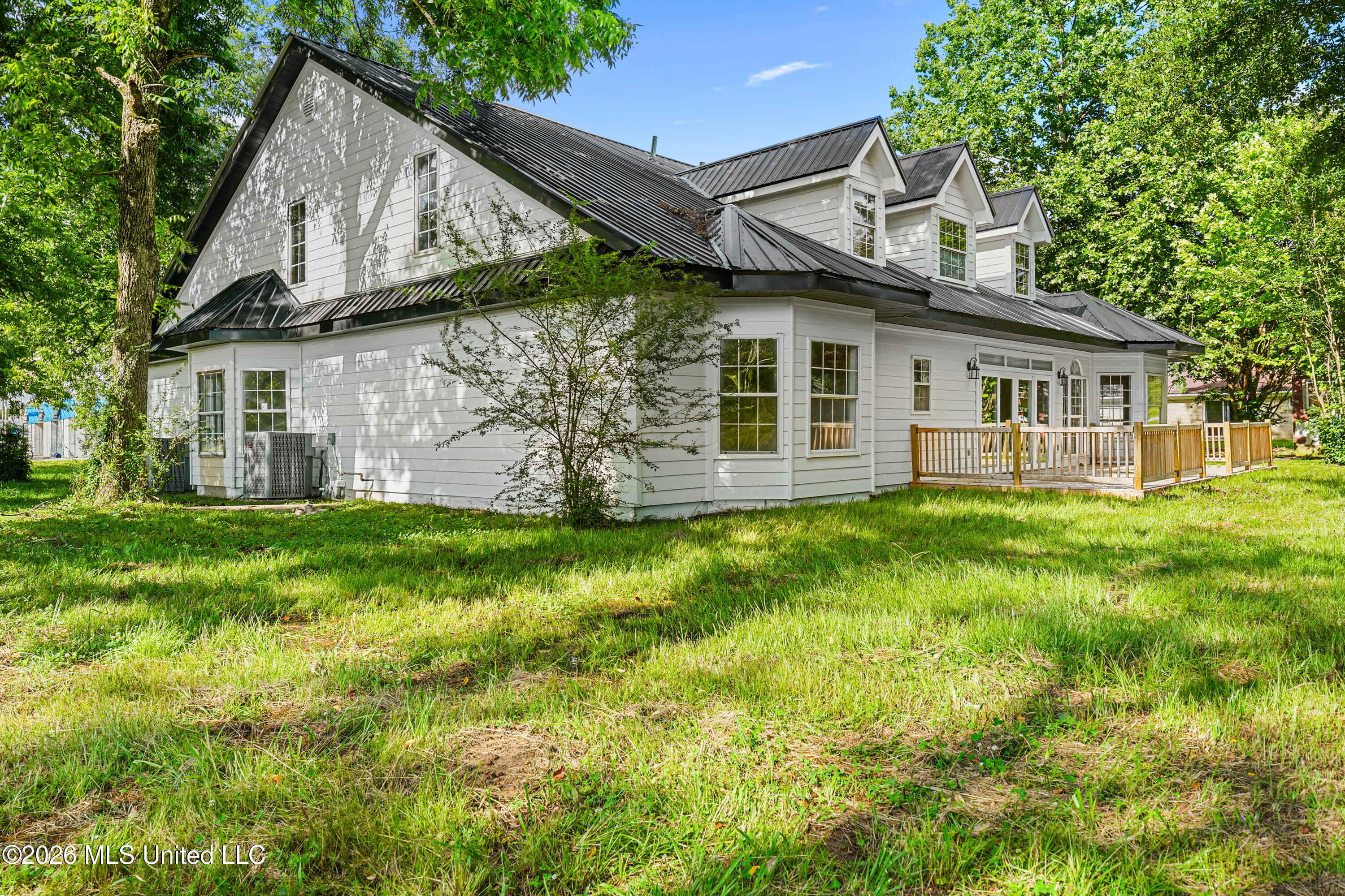 120 Ridge Avenue Property Photo 7