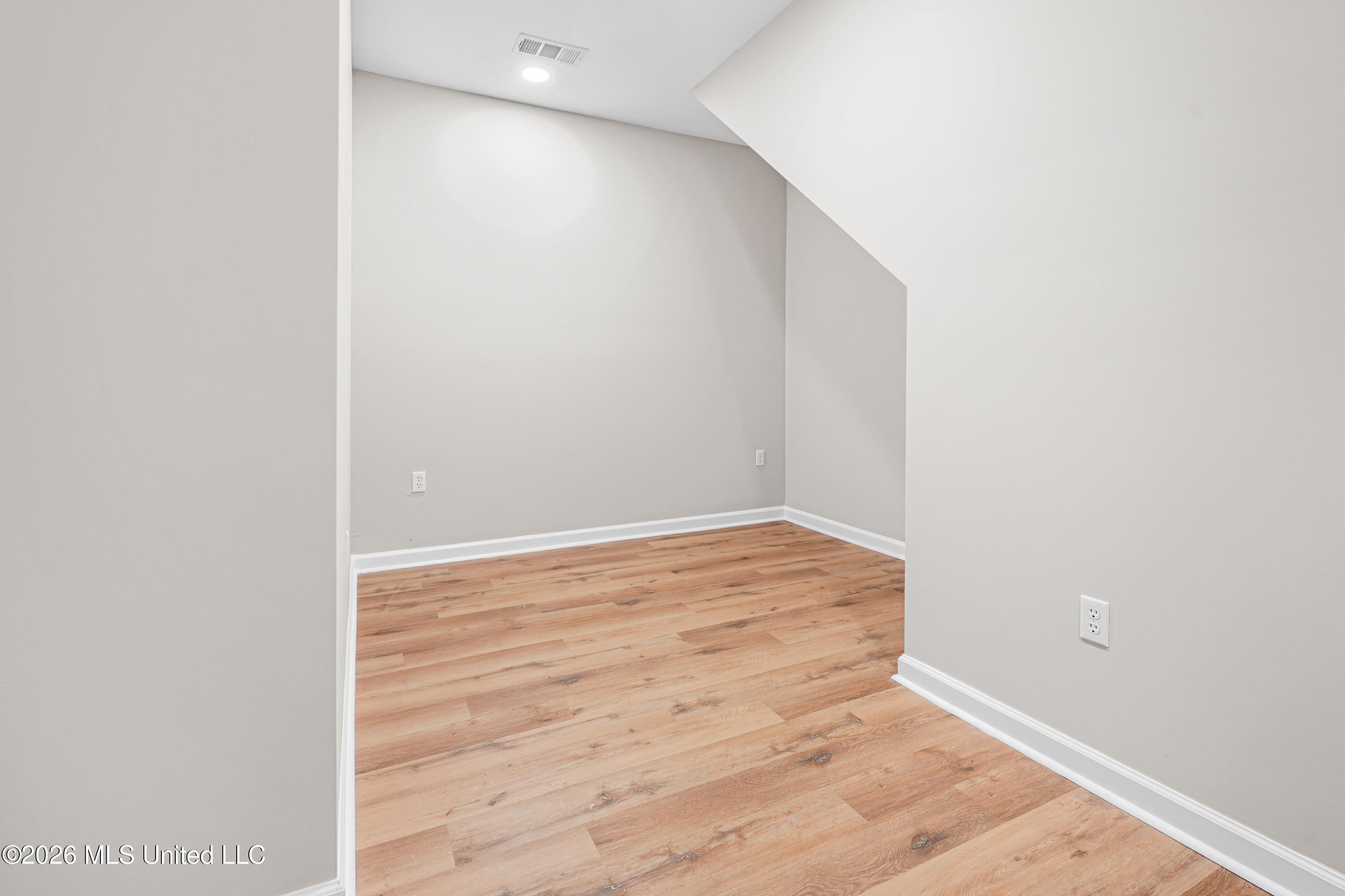 120 Ridge Avenue Property Photo 25