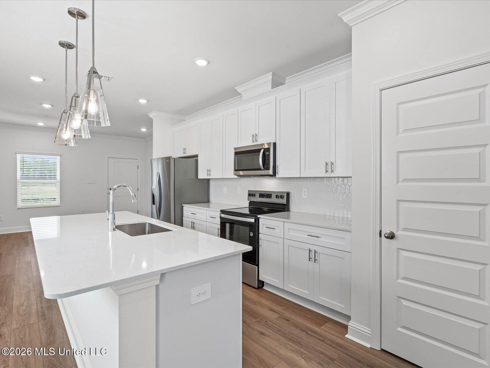 404 Pimento Circle Property Photo 4