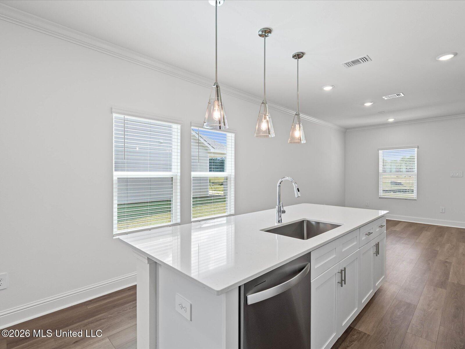 404 Pimento Circle Property Photo 5