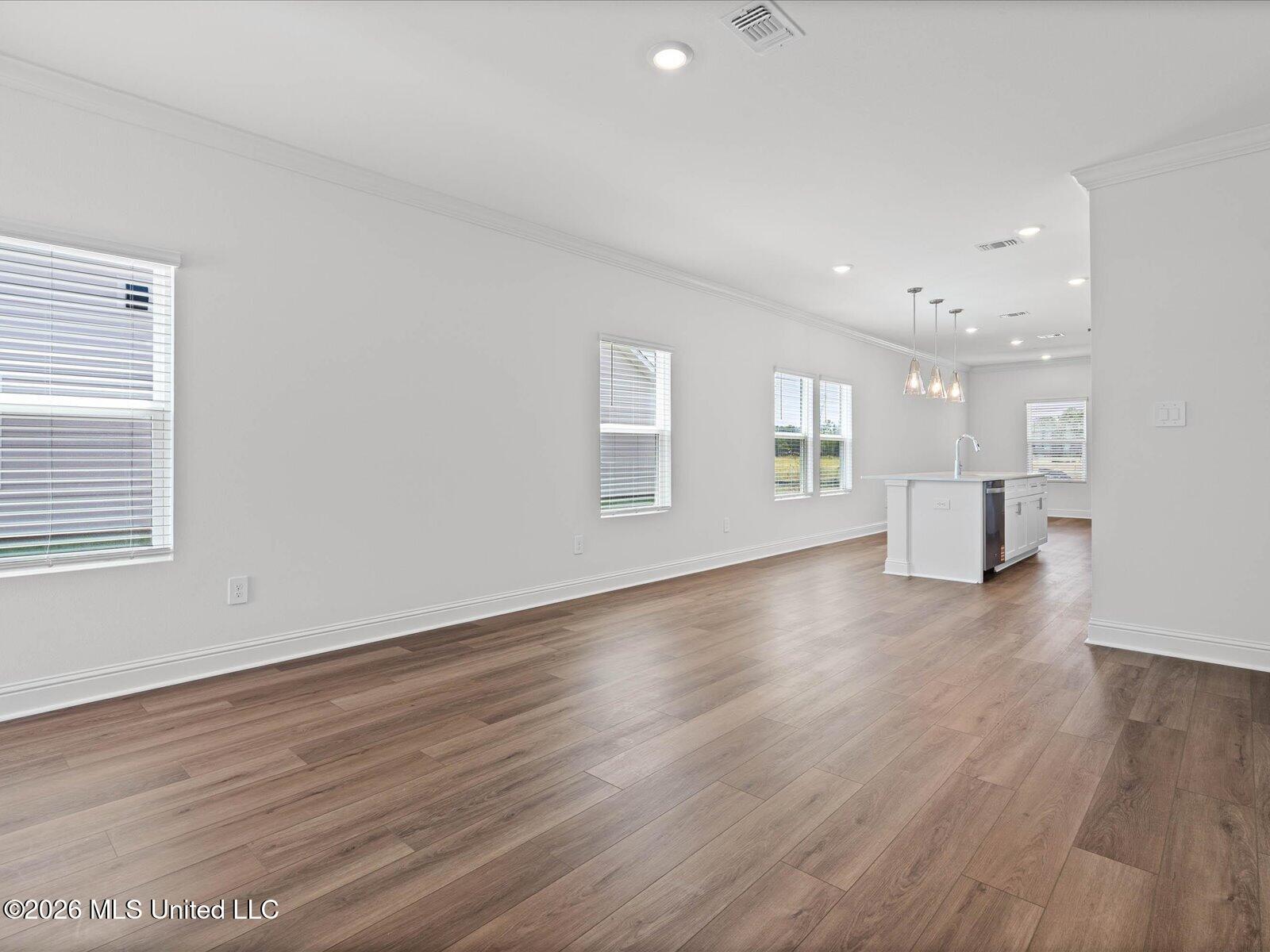 404 Pimento Circle Property Photo 7
