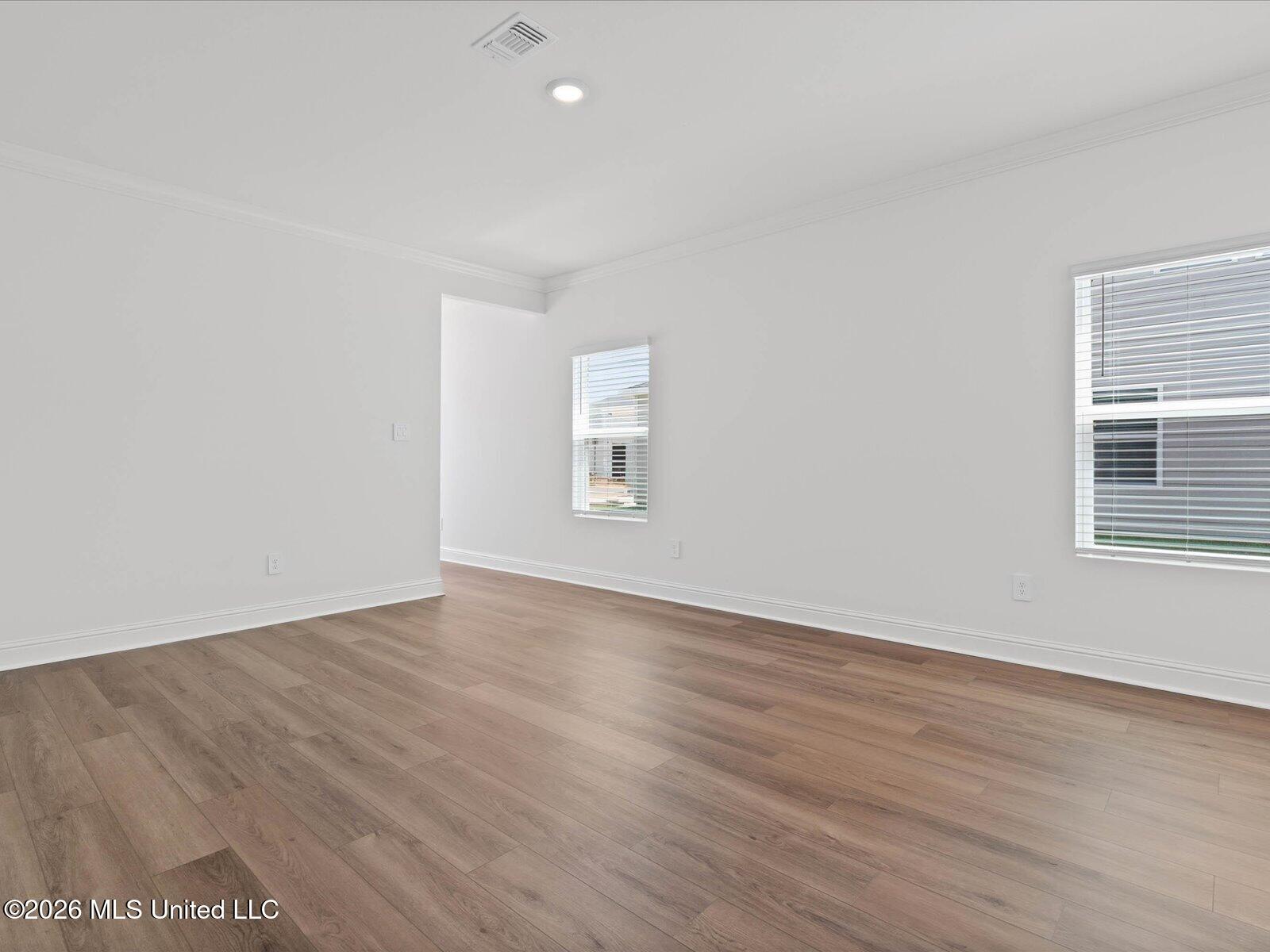 404 Pimento Circle Property Photo 8