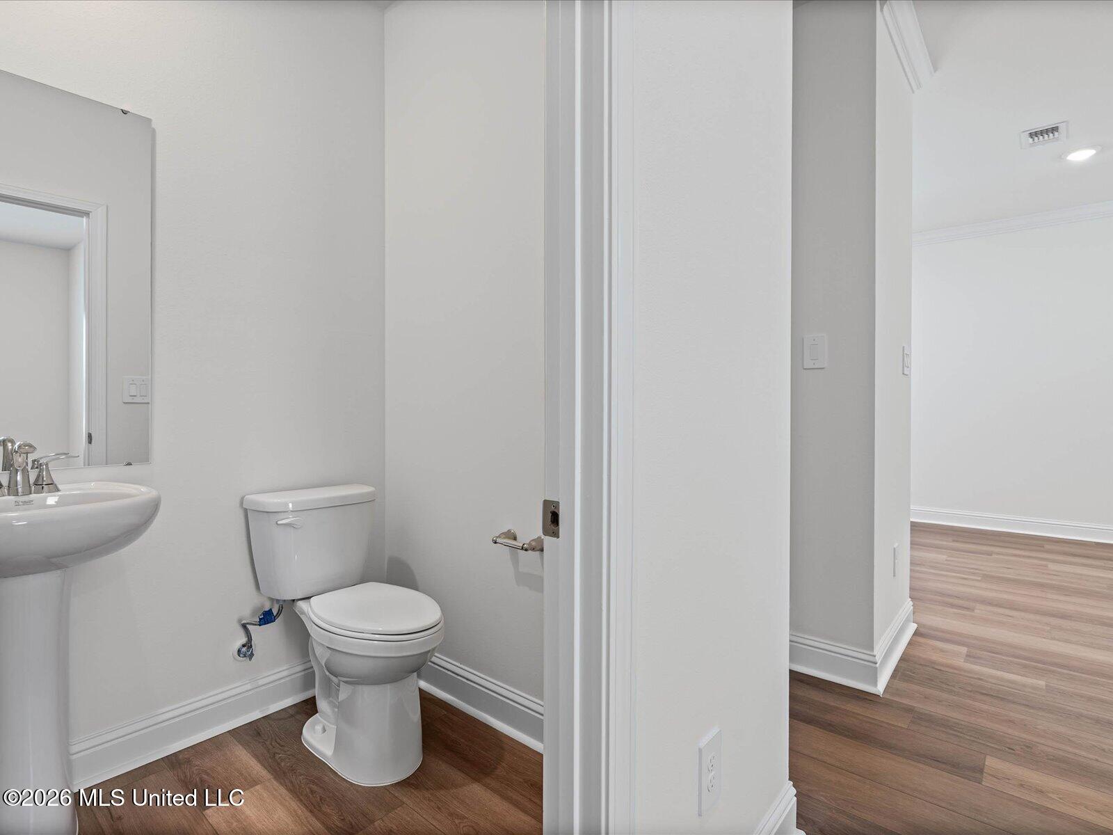 404 Pimento Circle Property Photo 14