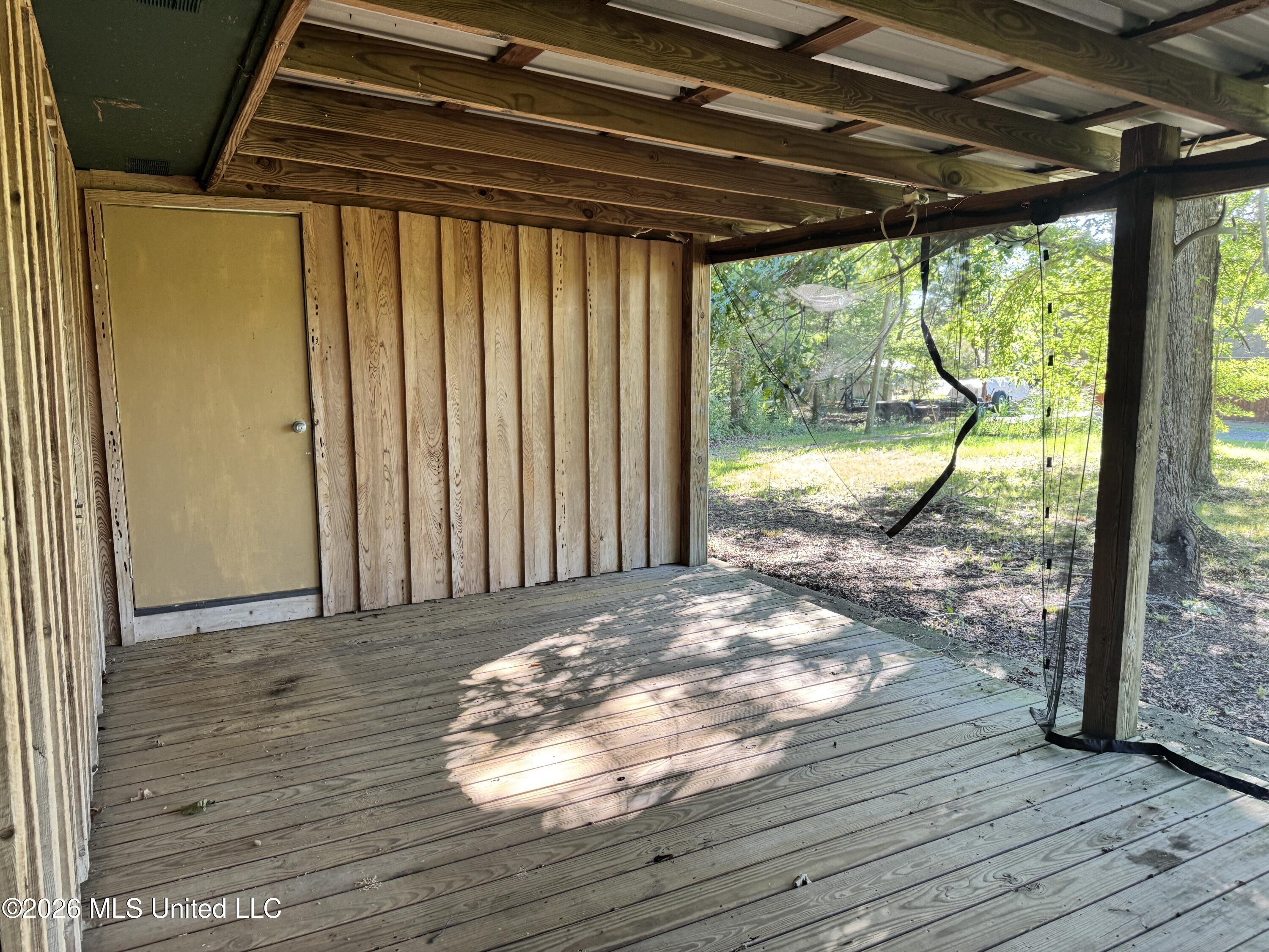 19142 La-15 Property Photo 18