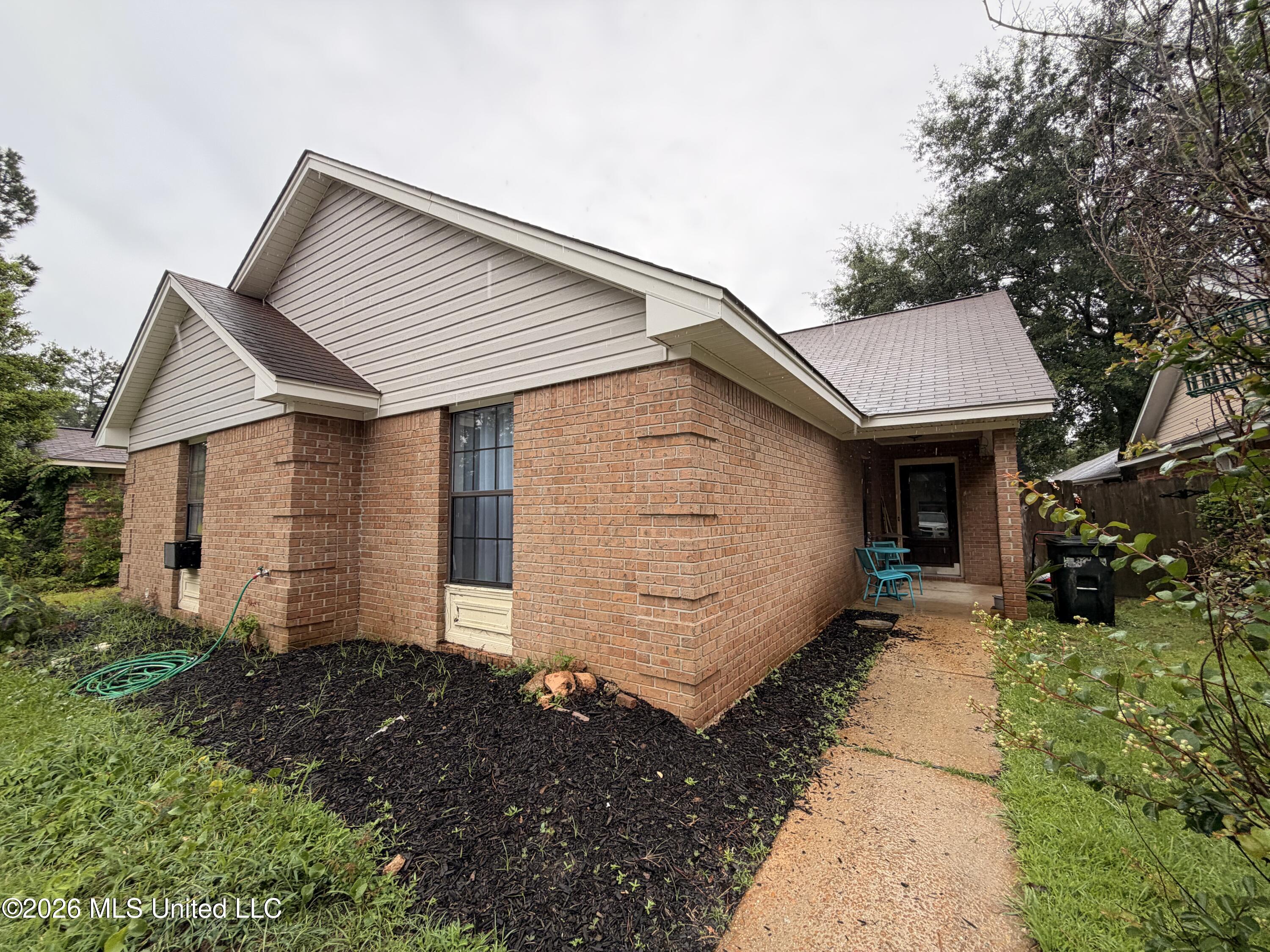 19 Ashland Avenue Property Photo 1