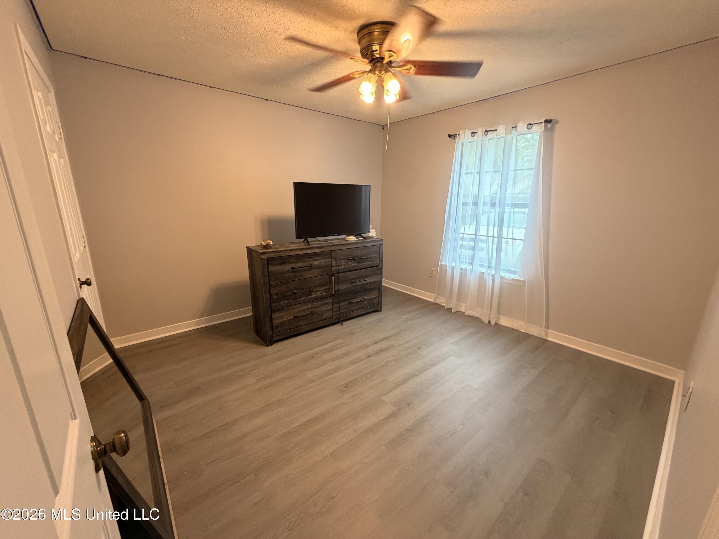 19 Ashland Avenue Property Photo 16