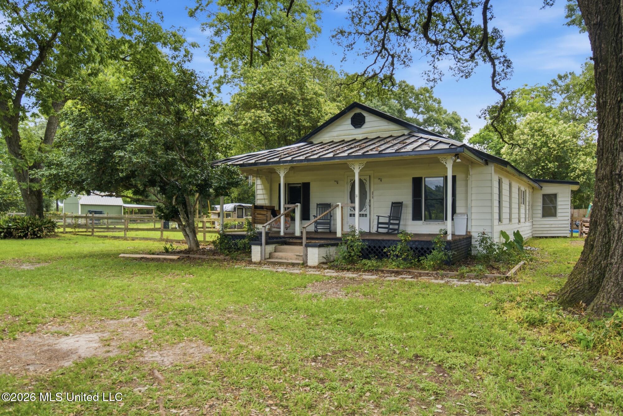 1230 Weeks Road Property Photo 20