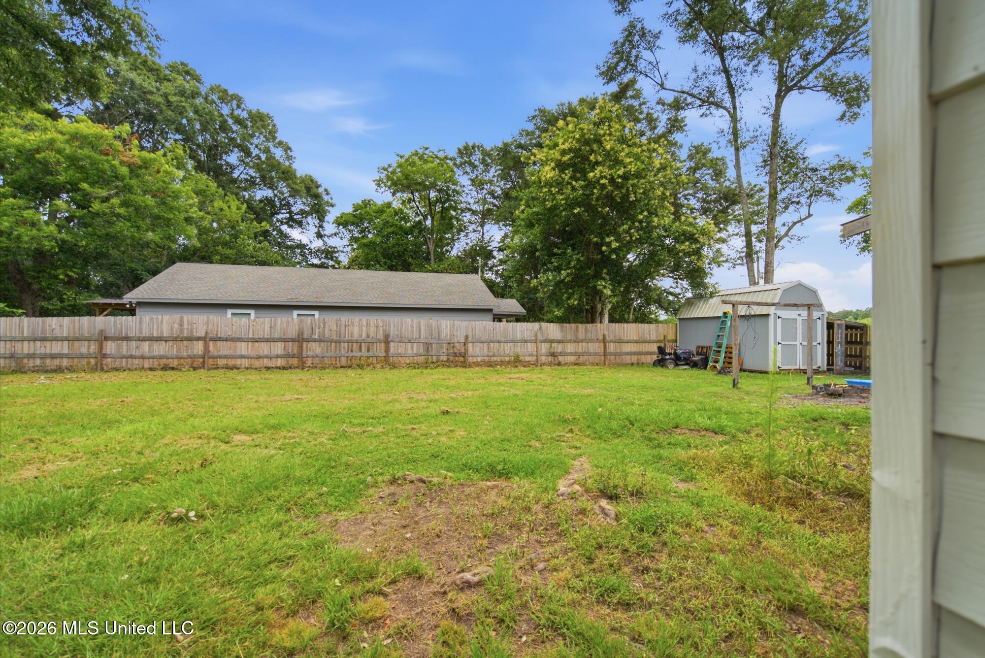 1230 Weeks Road Property Photo 24