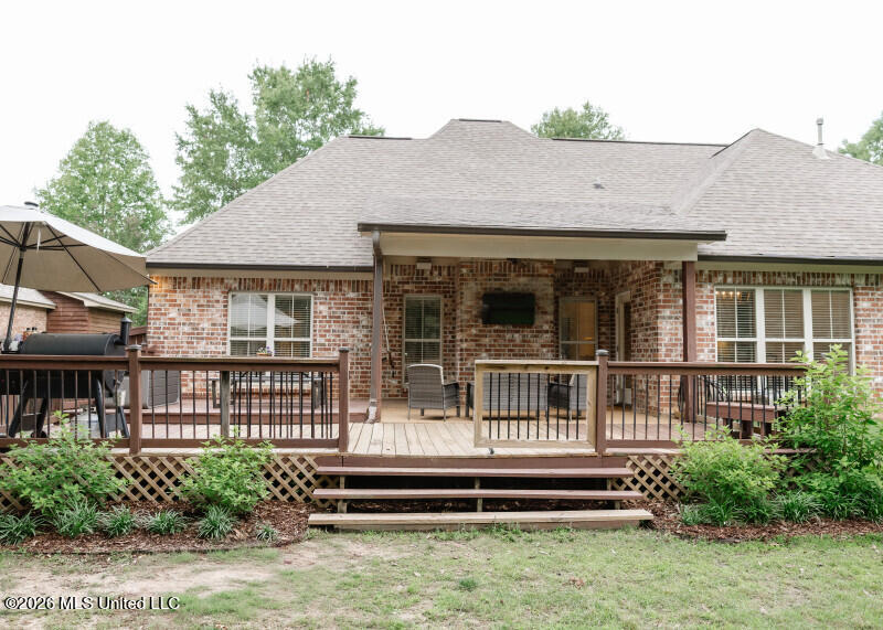 109 Bear Creek Circle Property Photo 3