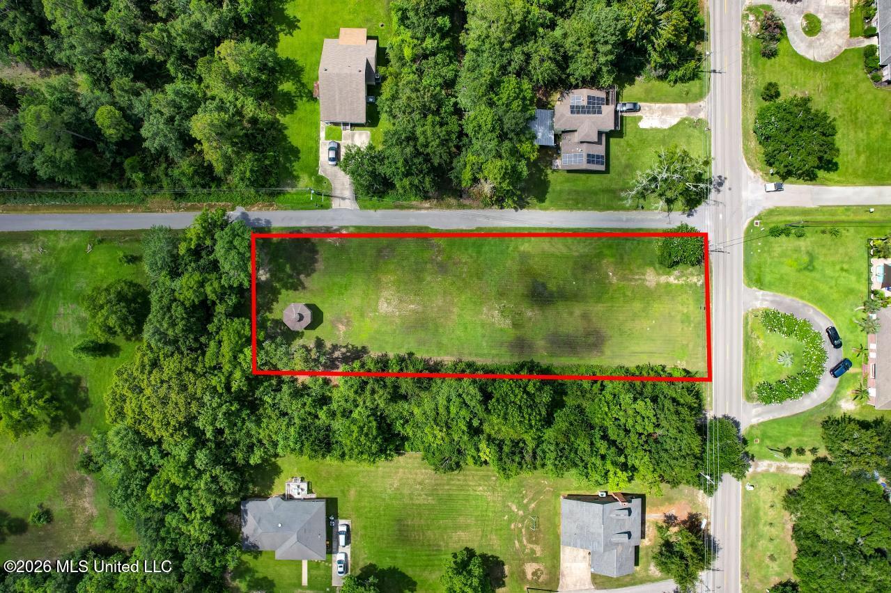 342 Menge Avenue Property Photo 12