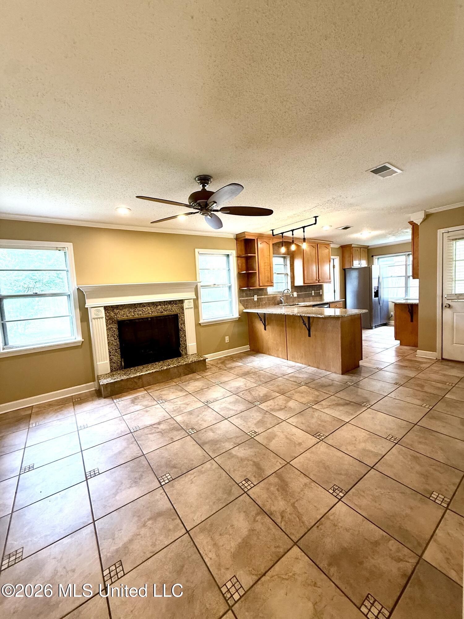 8434 Cedarbrush Drive Property Photo 5