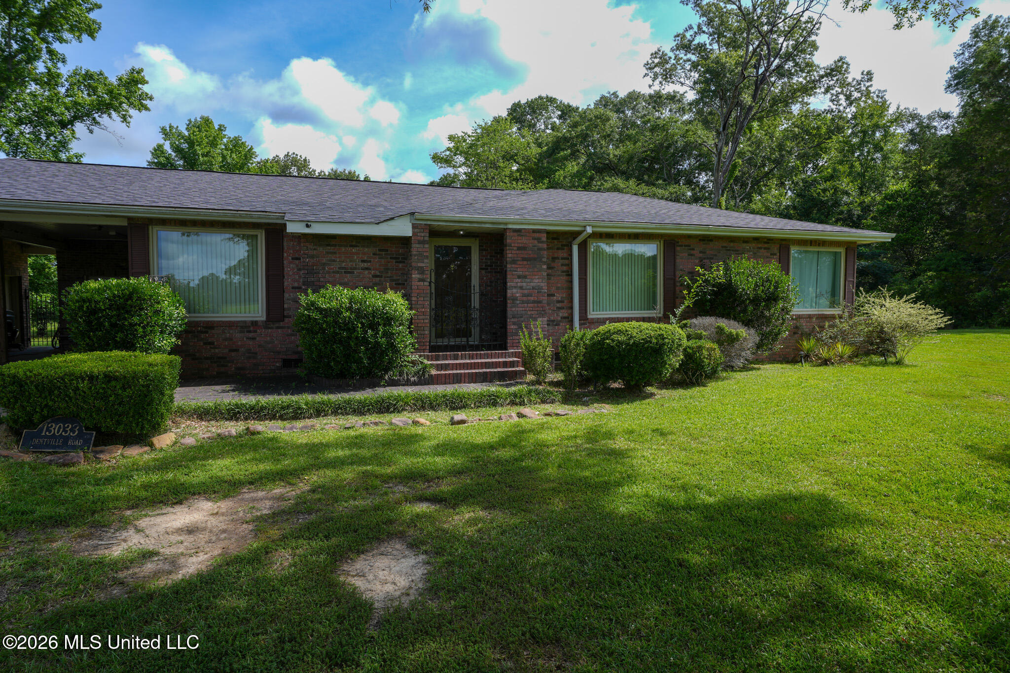13033 Dentville Road Property Photo 3