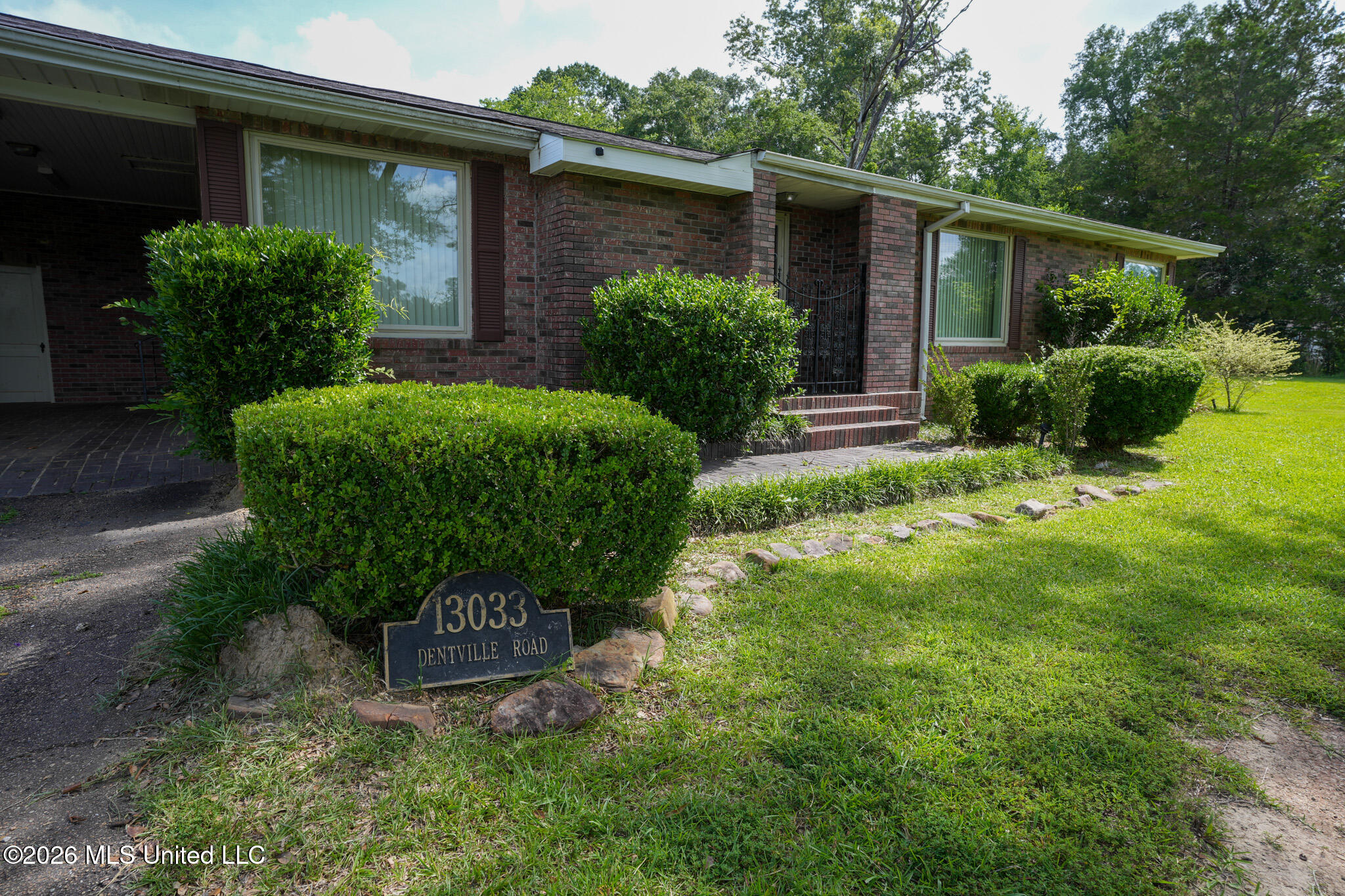 13033 Dentville Road Property Photo 4