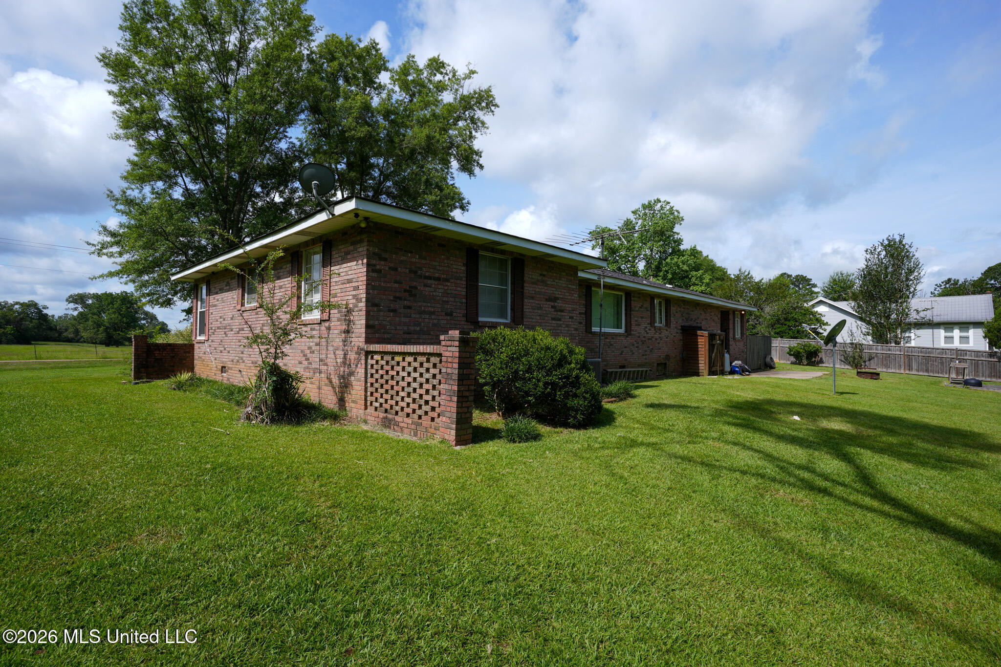 13033 Dentville Road Property Photo 8