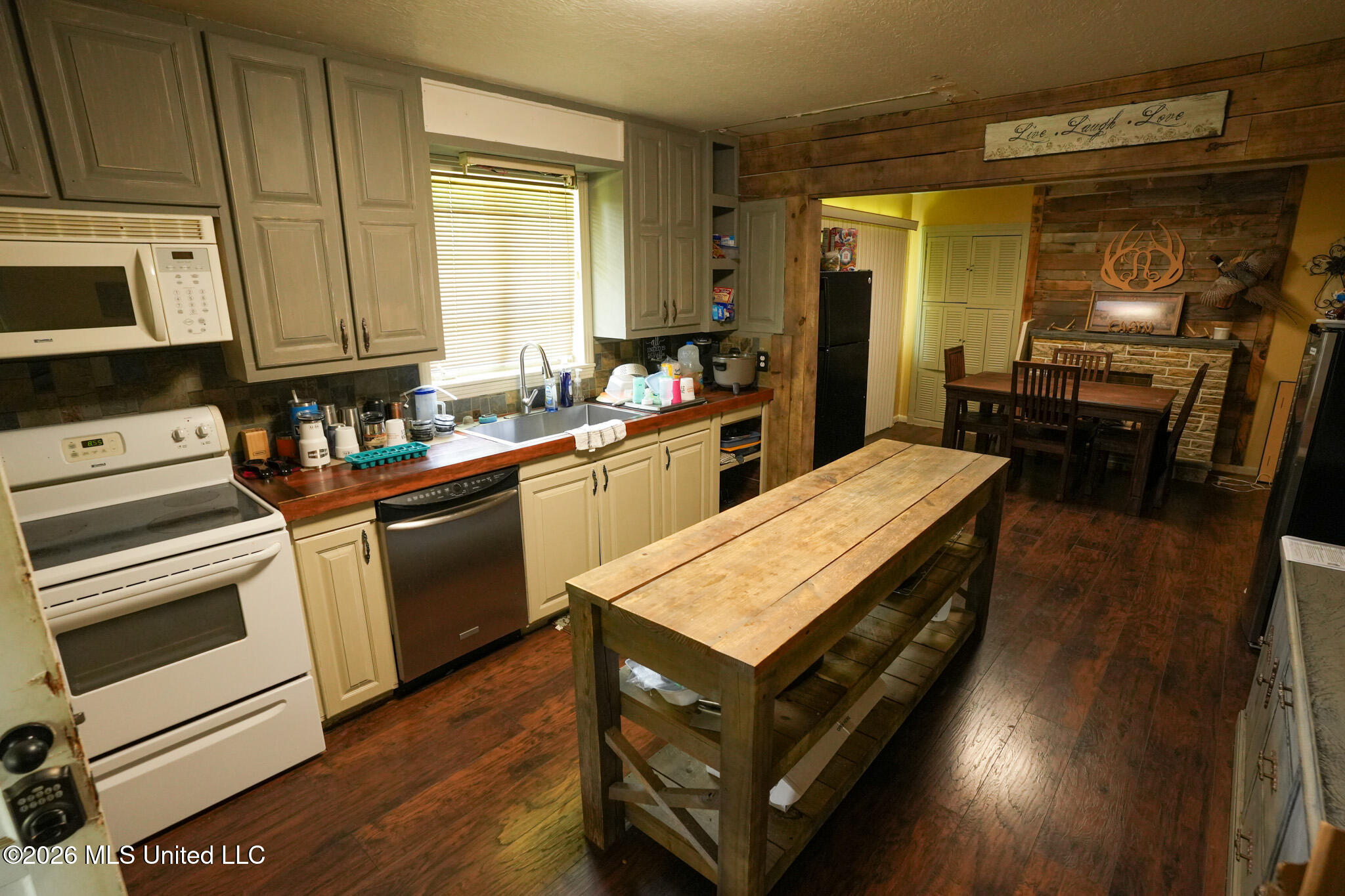 13033 Dentville Road Property Photo 24