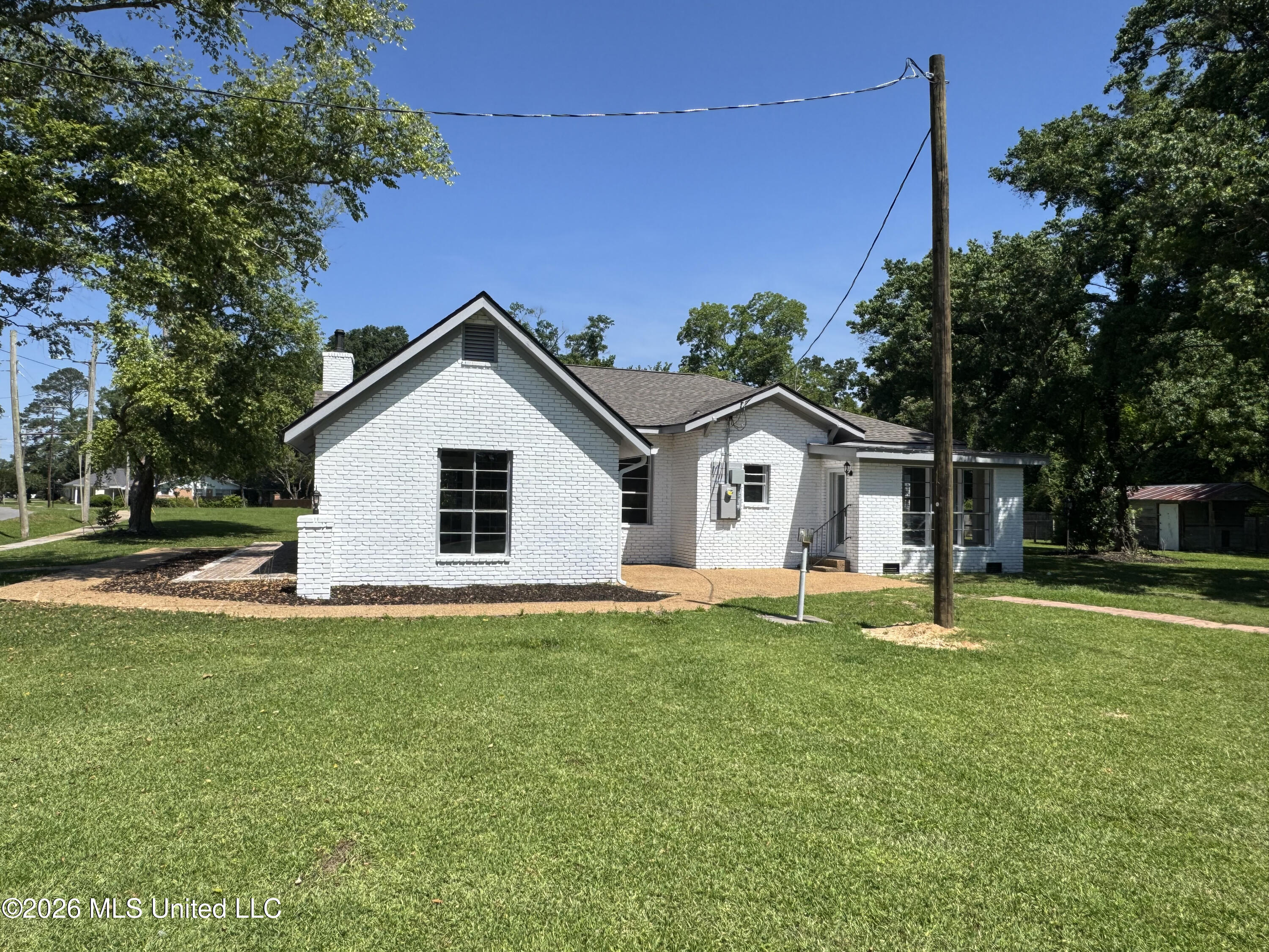 406 Brookhaven Street Property Photo 3