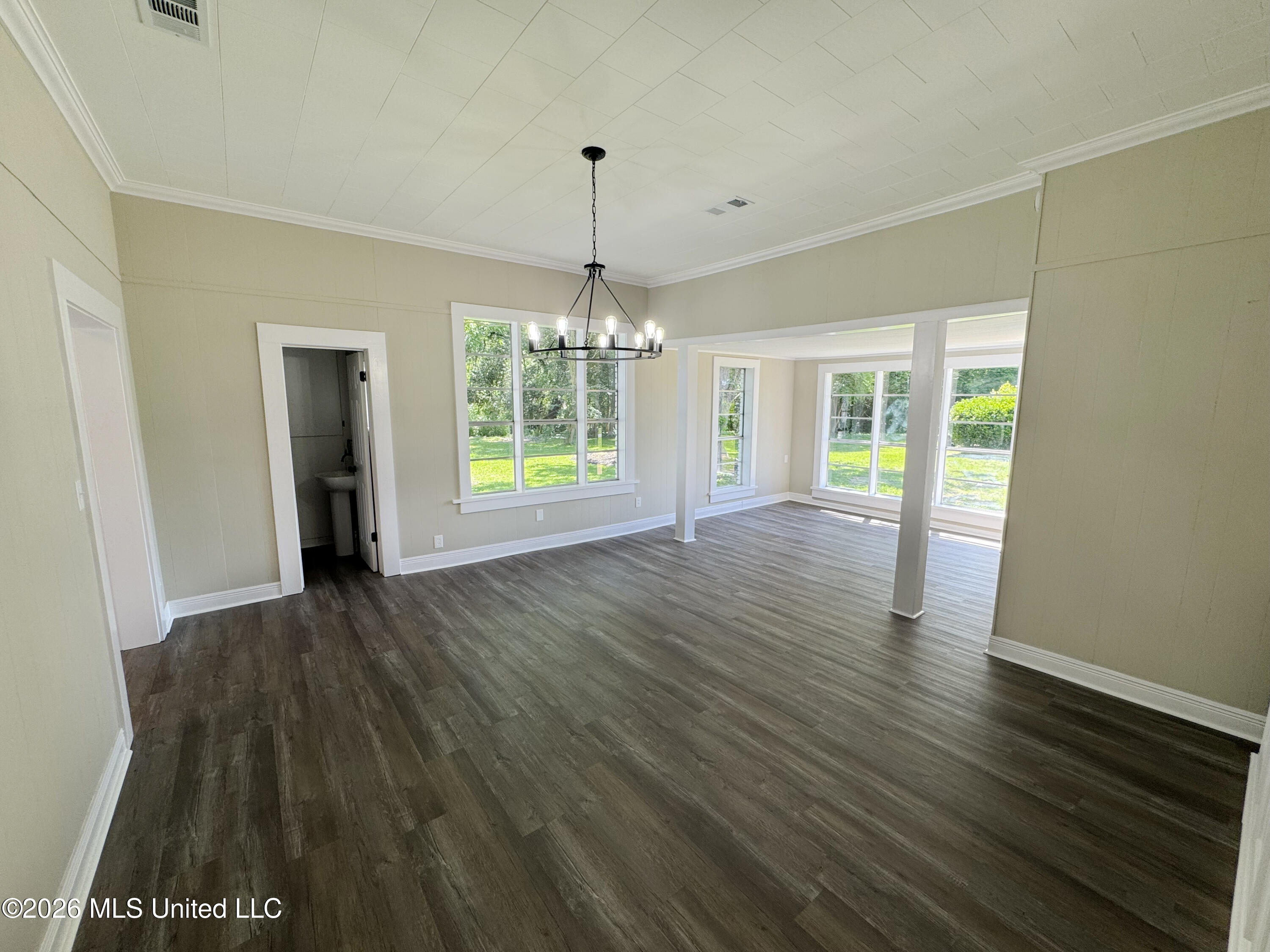406 Brookhaven Street Property Photo 9