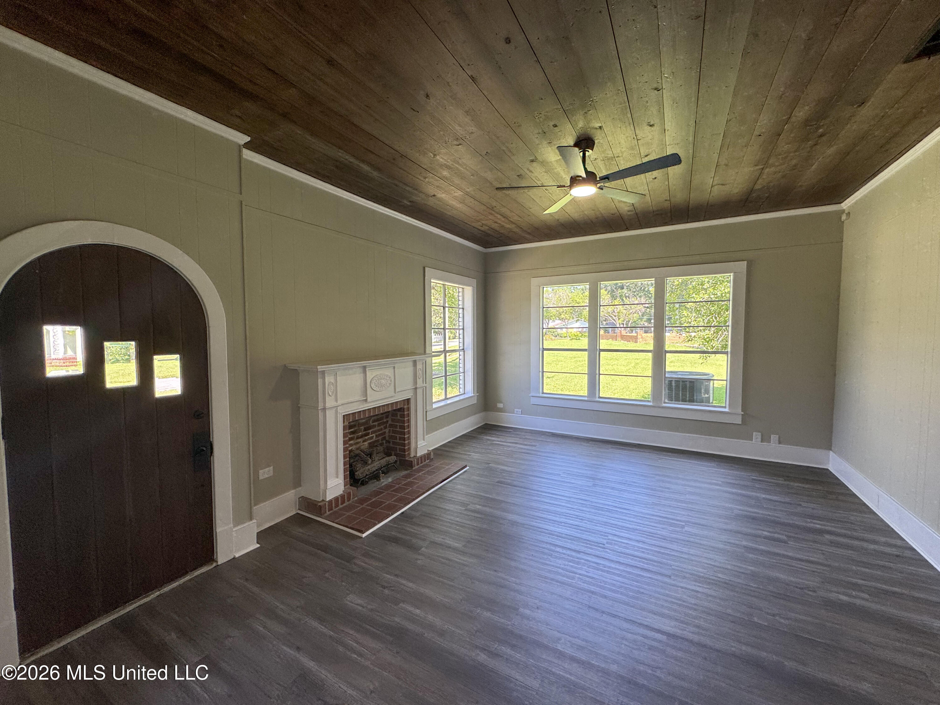 406 Brookhaven Street Property Photo 14