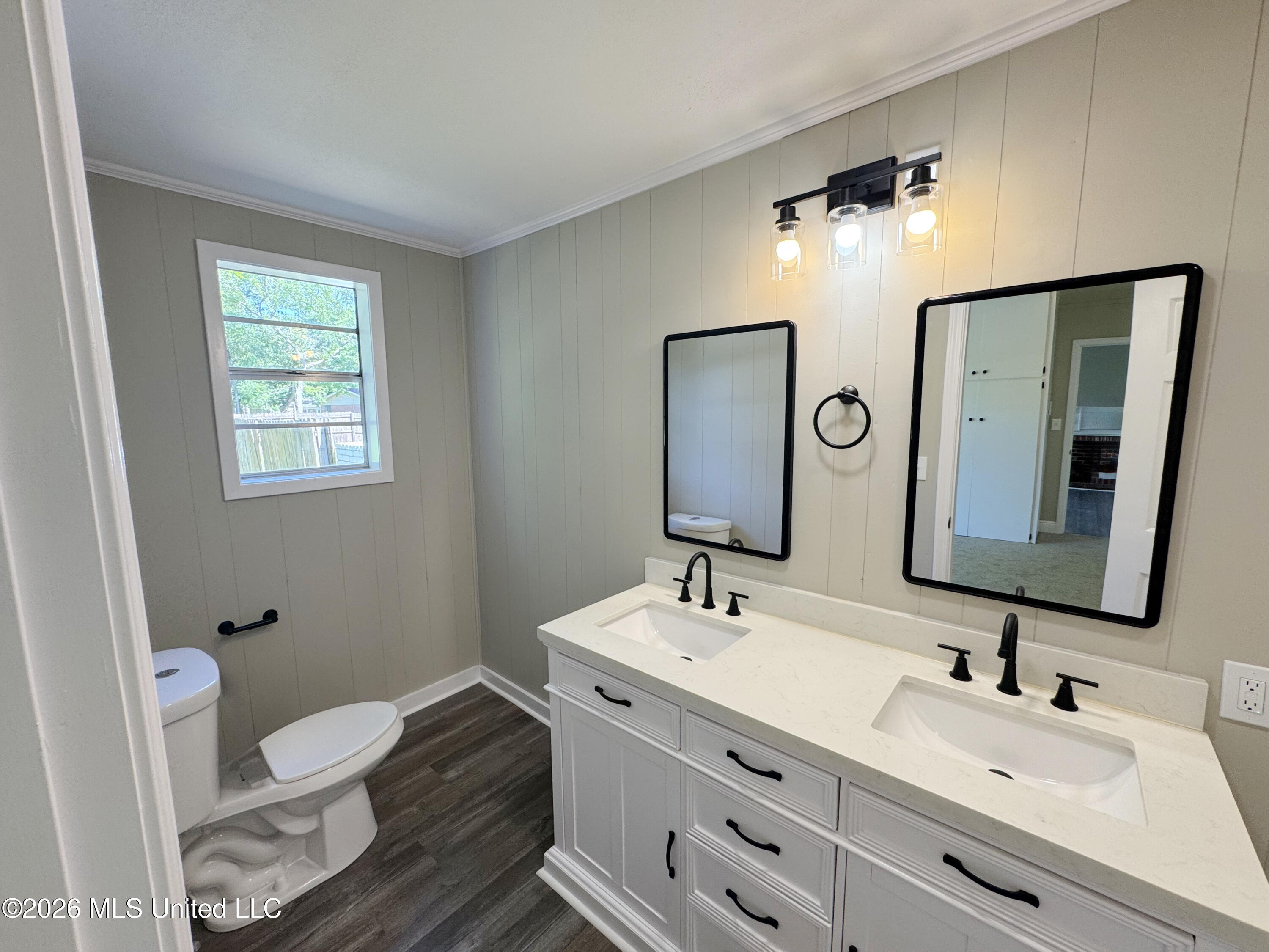 406 Brookhaven Street Property Photo 22