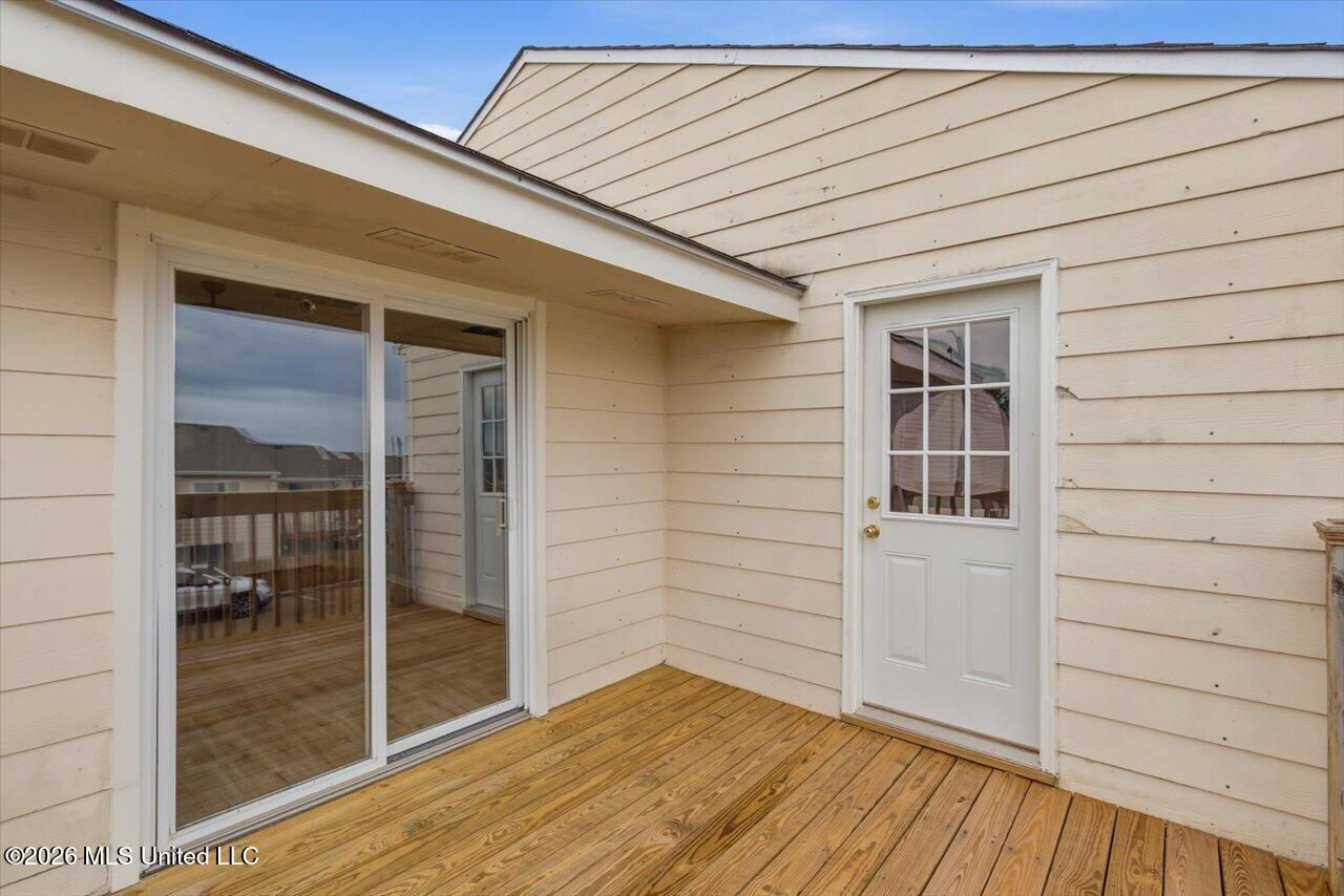 1010 Windrose Drive Property Photo 17