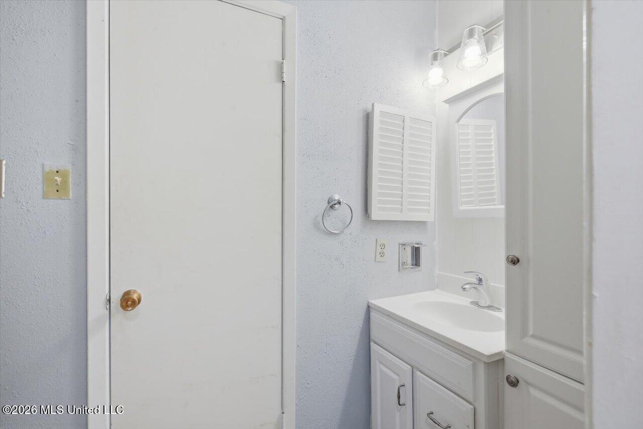 1010 Windrose Drive Property Photo 21