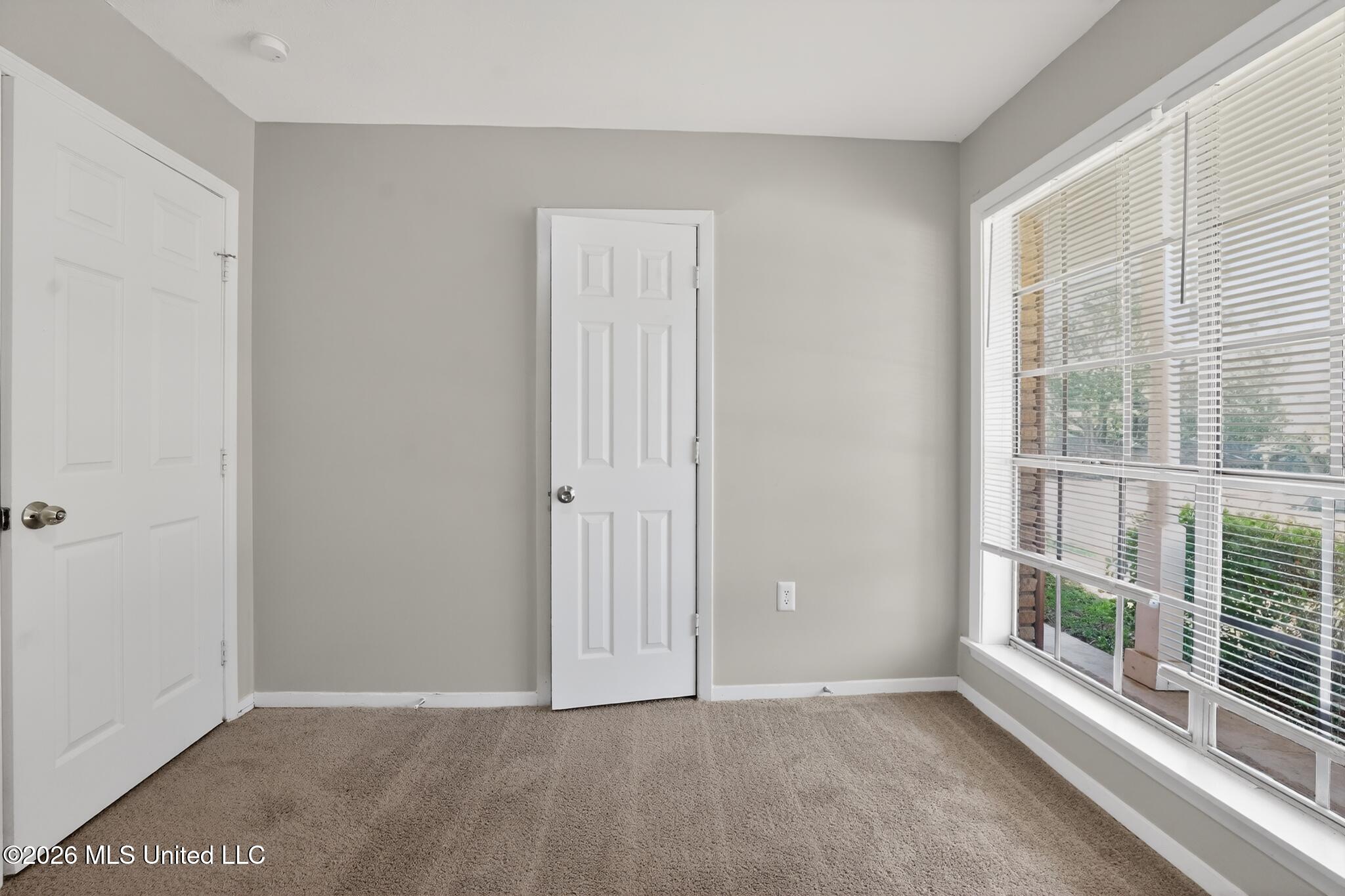 405 Crestview Drive Property Photo 15