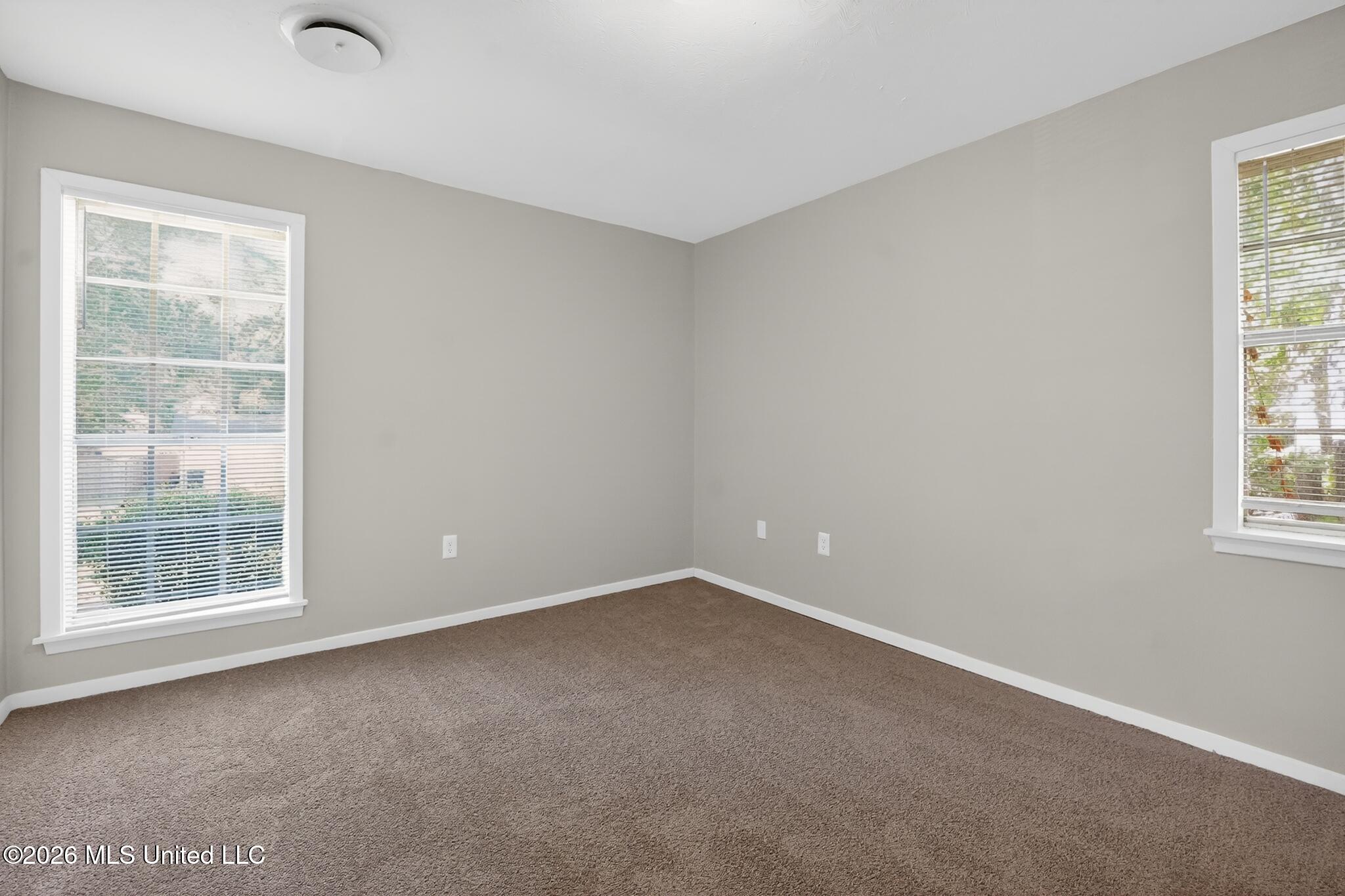 405 Crestview Drive Property Photo 16