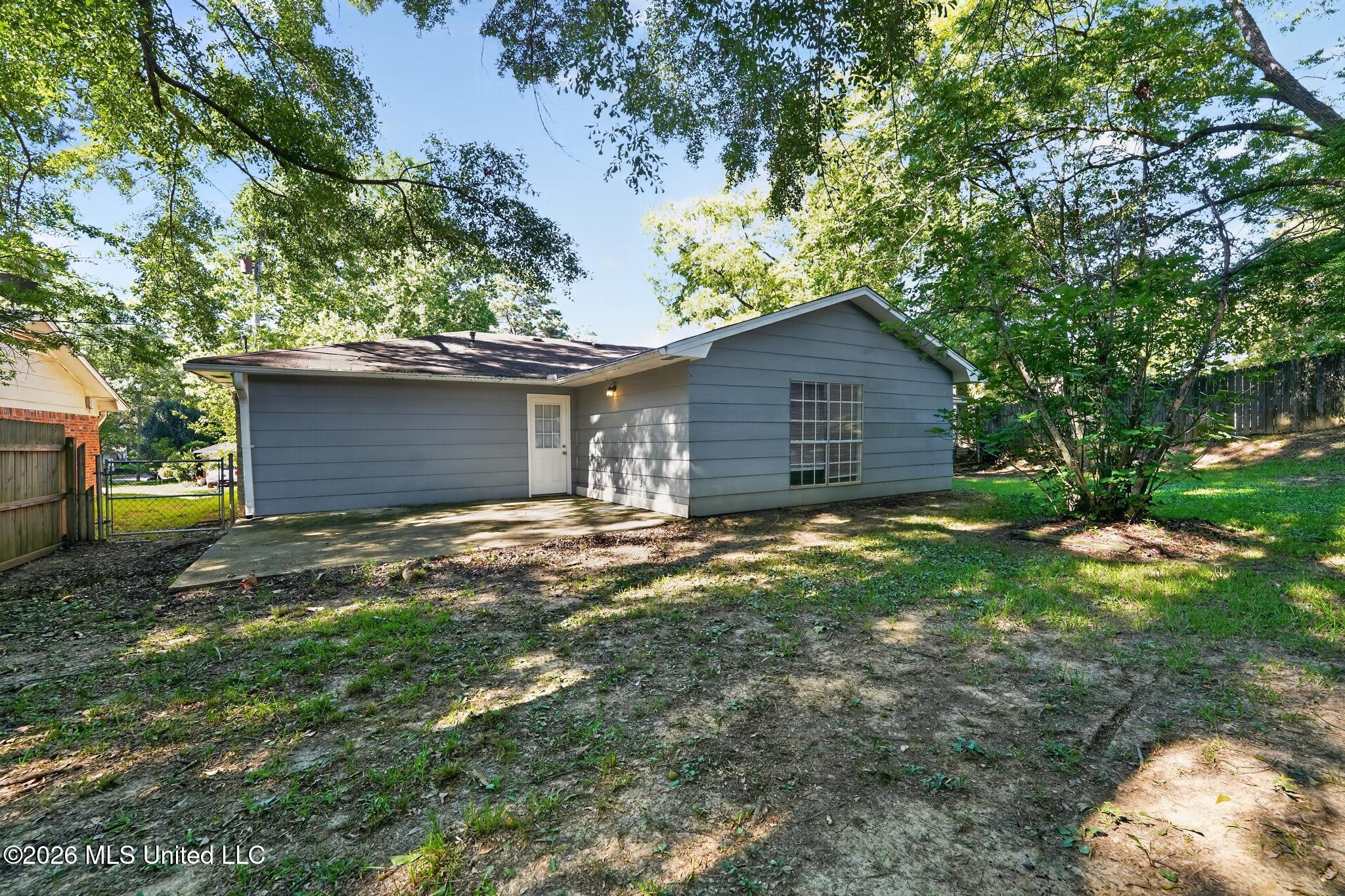 405 Crestview Drive Property Photo 19