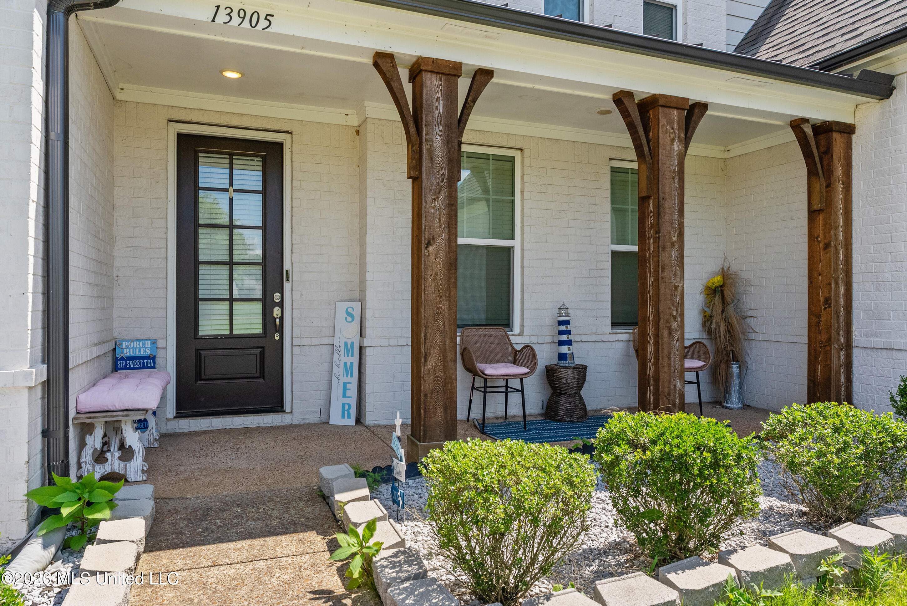 13905 Highlands Crest Drive Property Photo 5
