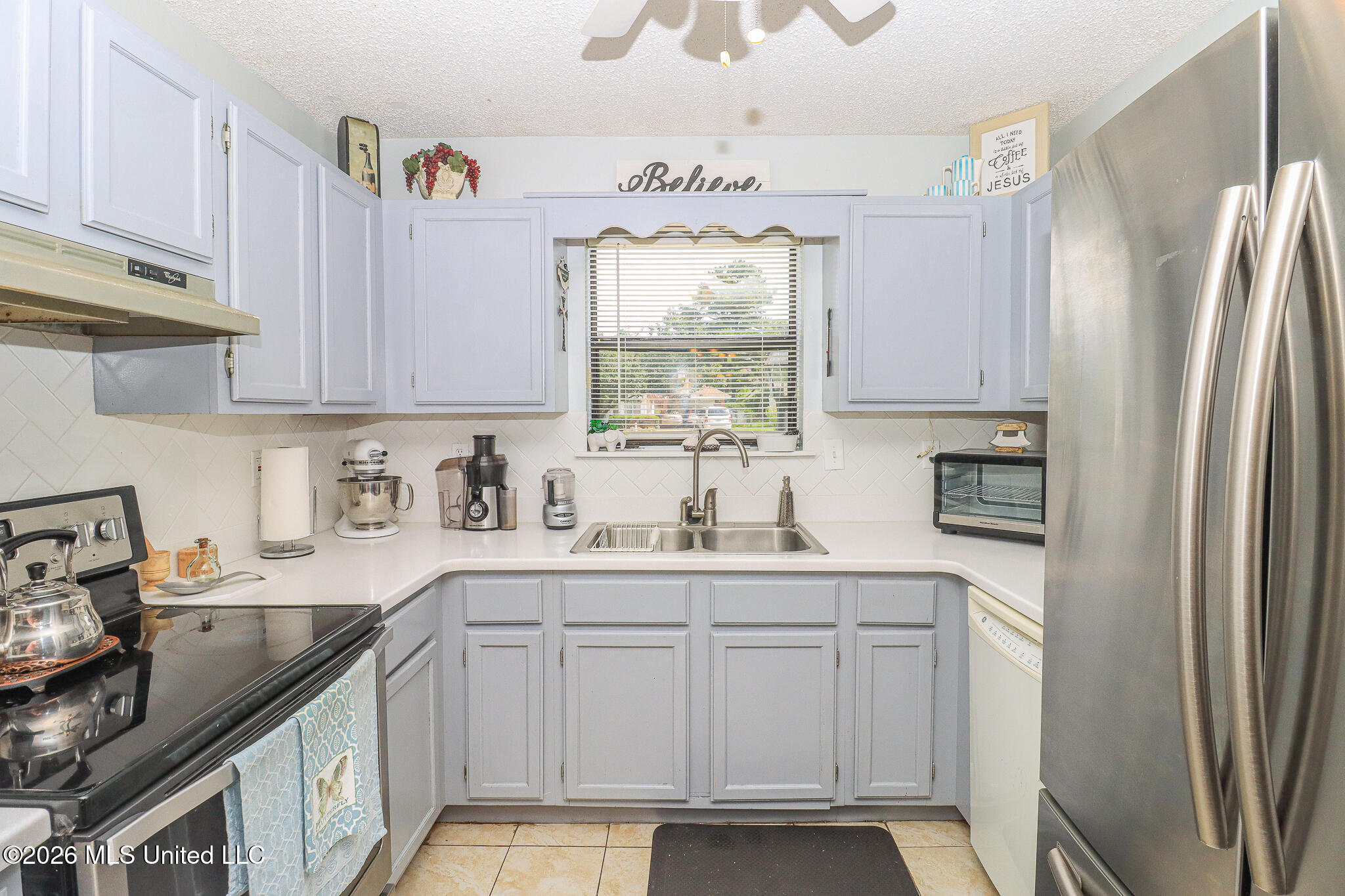 1014 Twin Pine Lane Property Photo 10